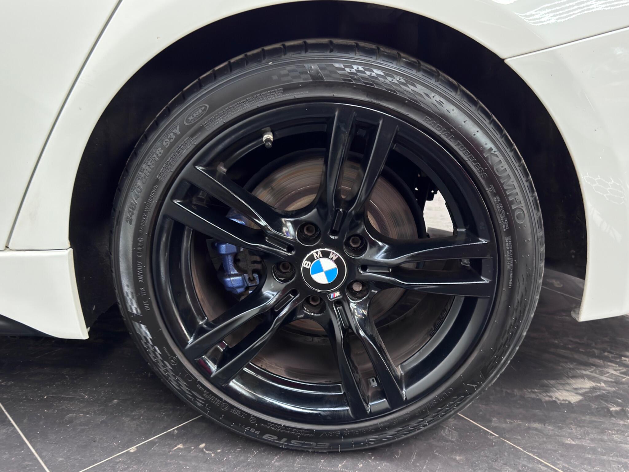 BMW 3 Series view 54