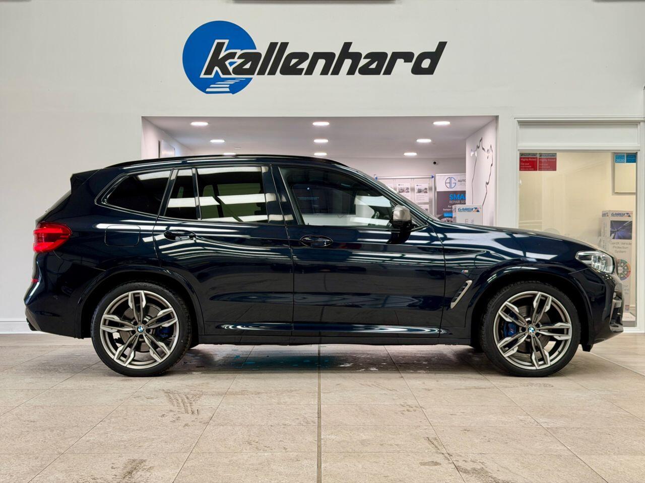 BMW X3 view 13