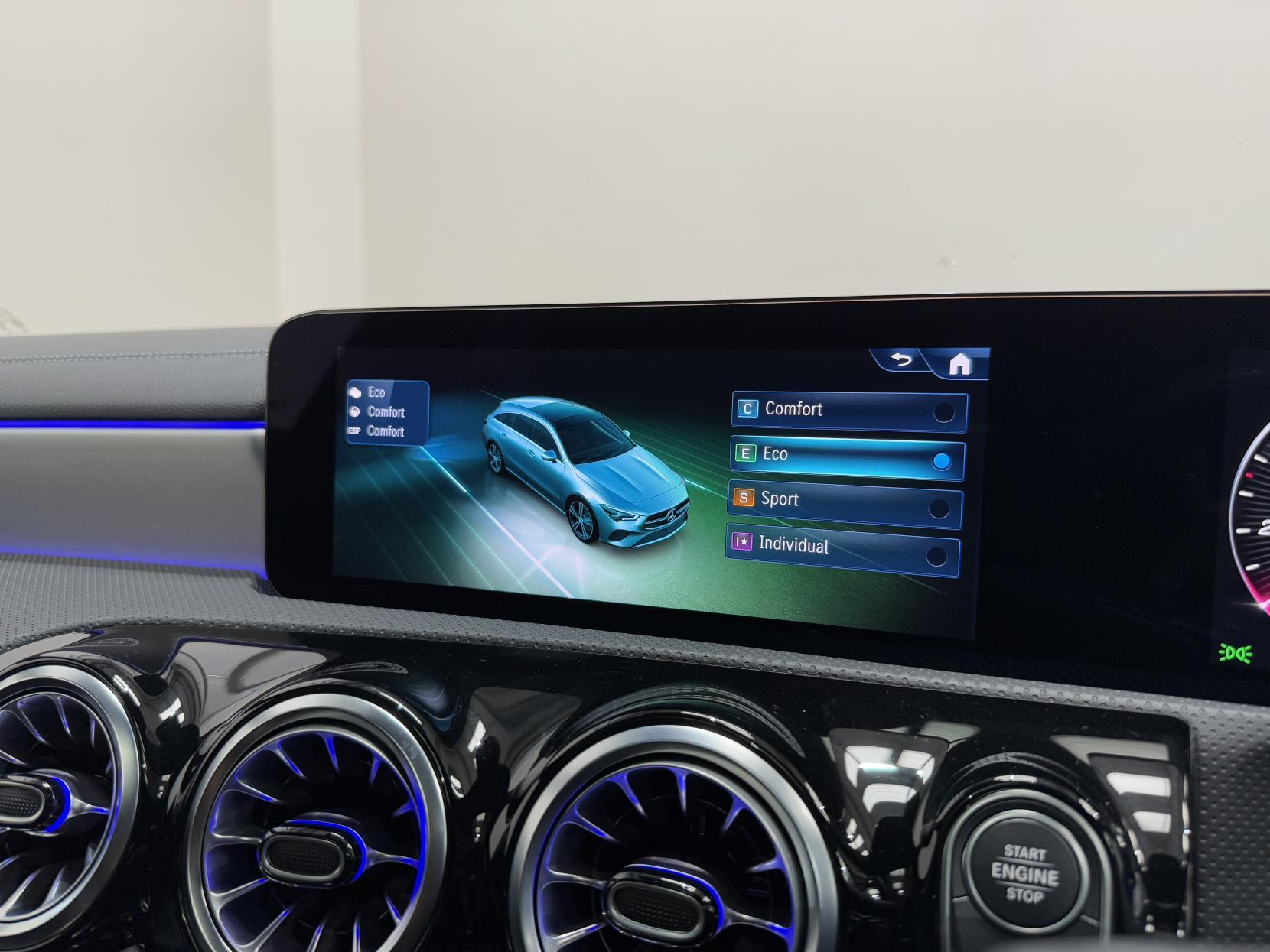 Mercedes-Benz Cla view 33