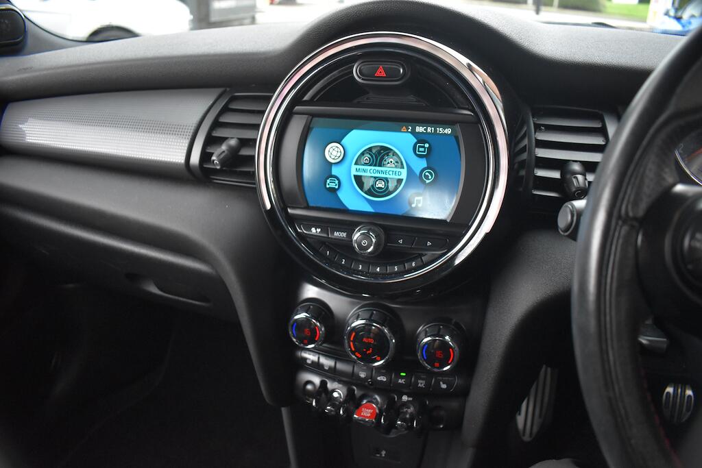 Mini Cooper view 53