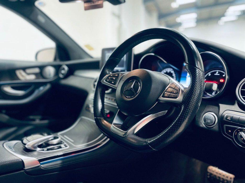 Mercedes-Benz GLC view 3