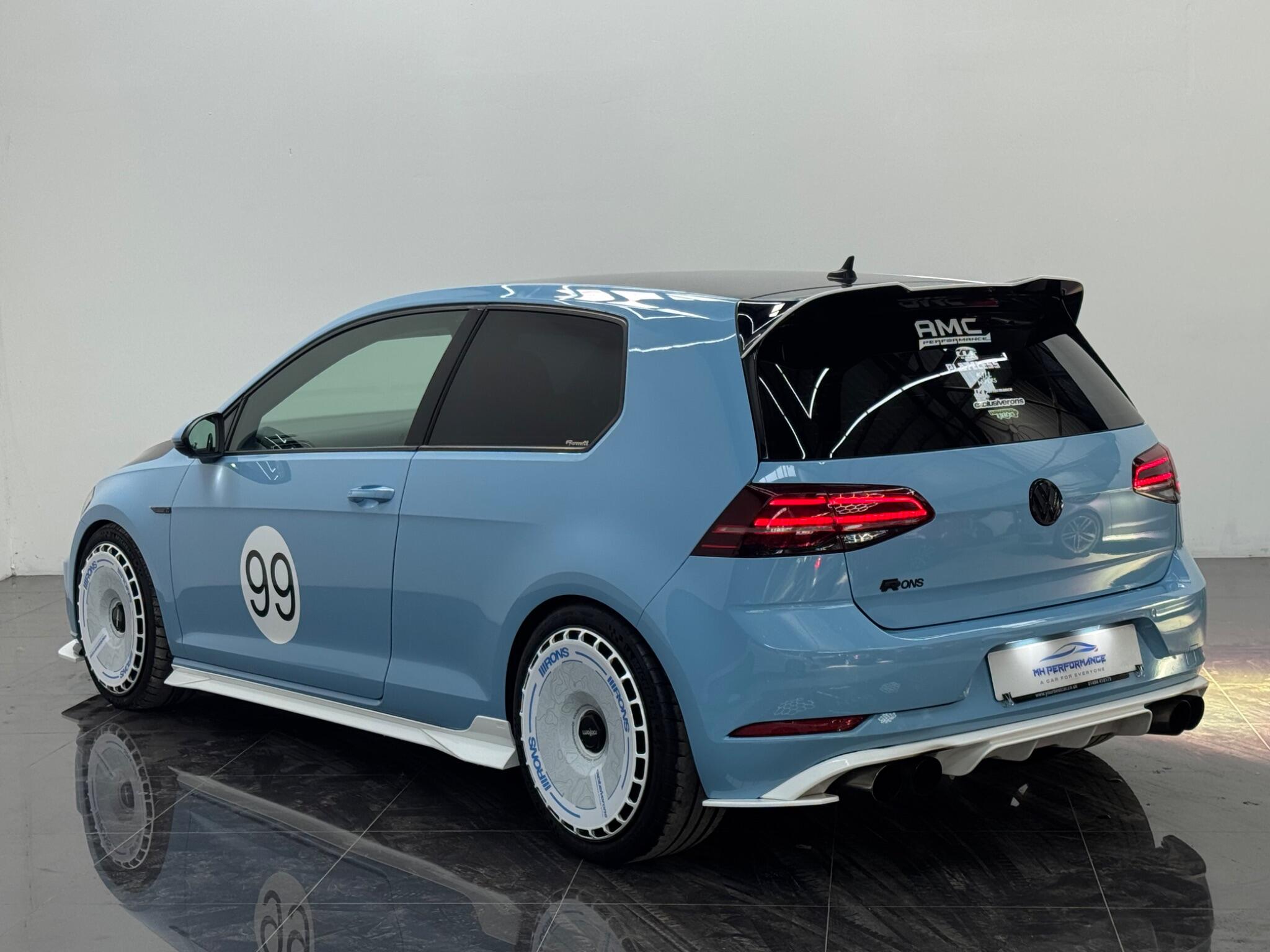 Volkswagen Golf view 17