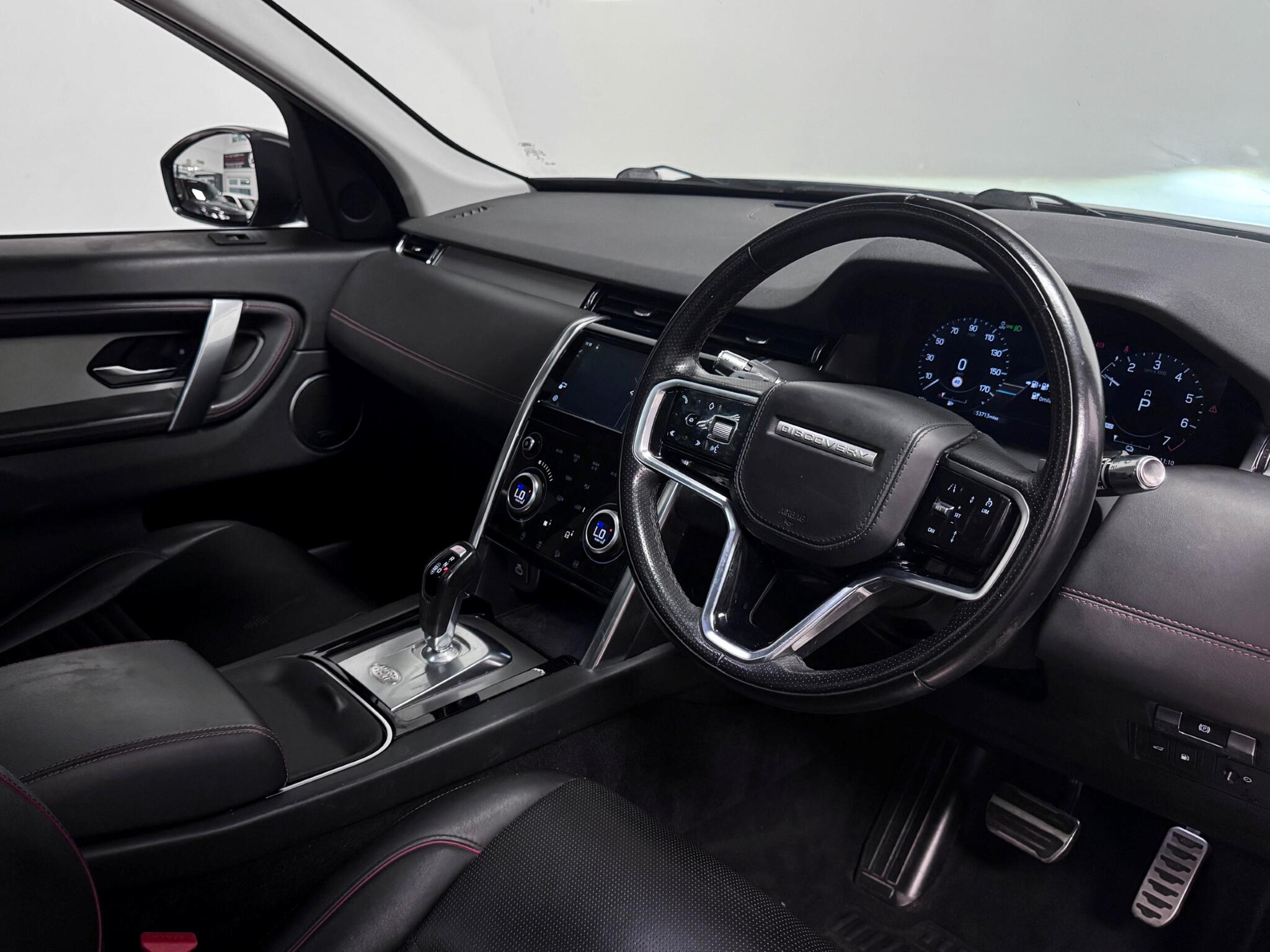 Land Rover Discovery Sport view 19