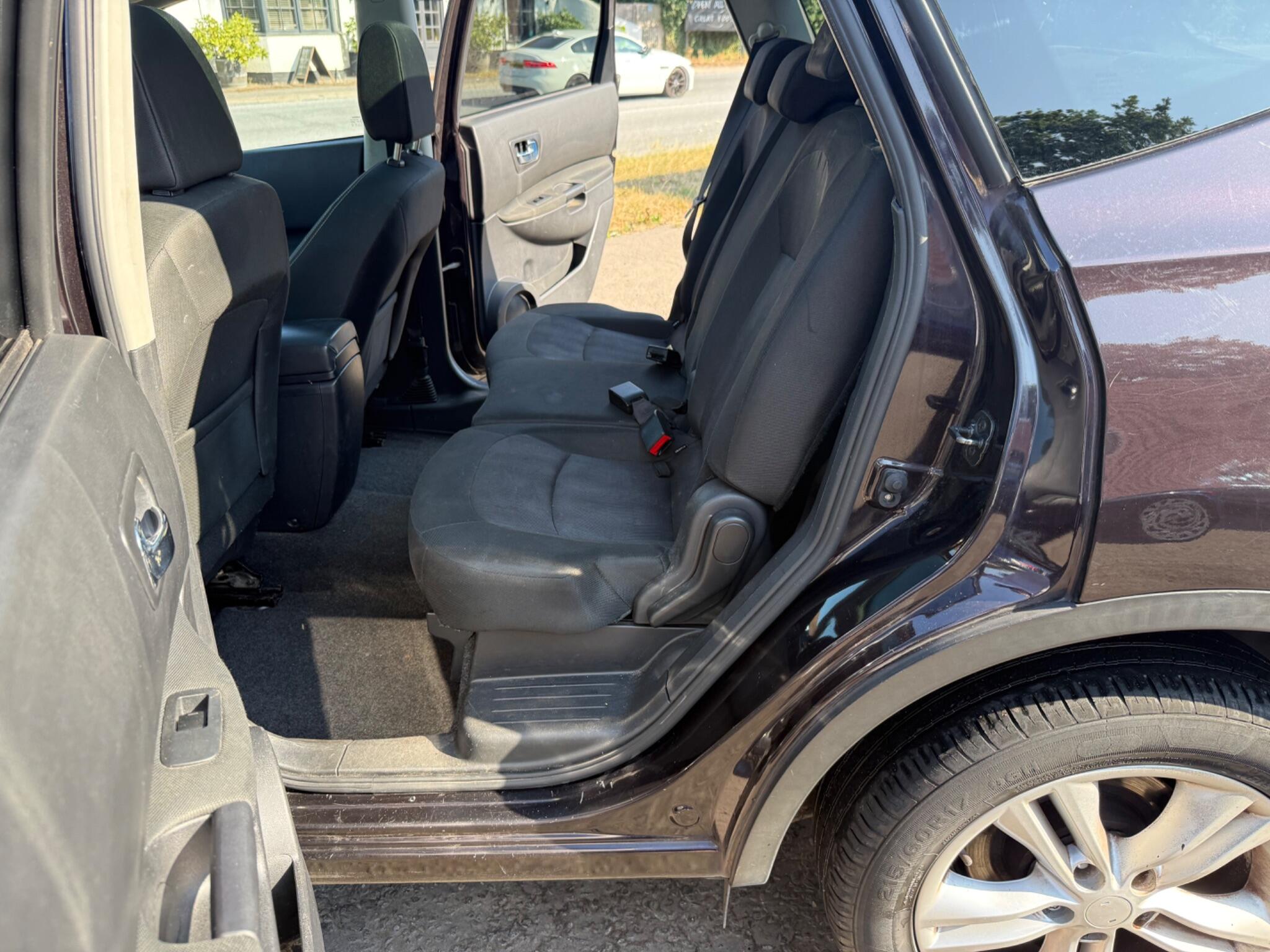 Nissan Qashqai+2 view 26