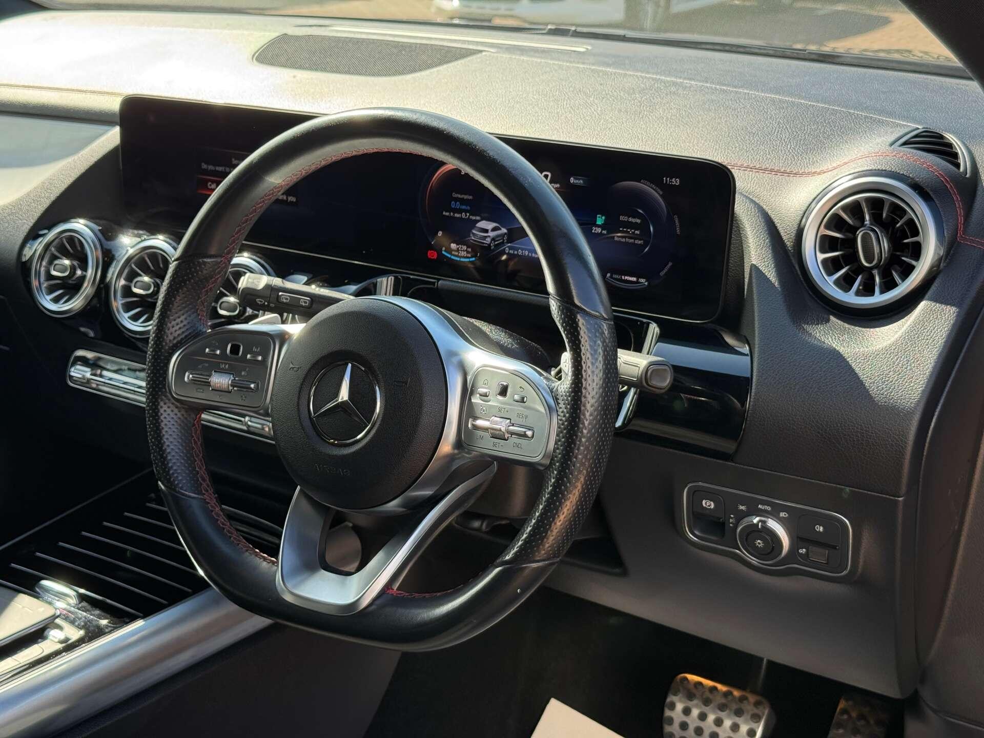 Mercedes-Benz EQA view 51