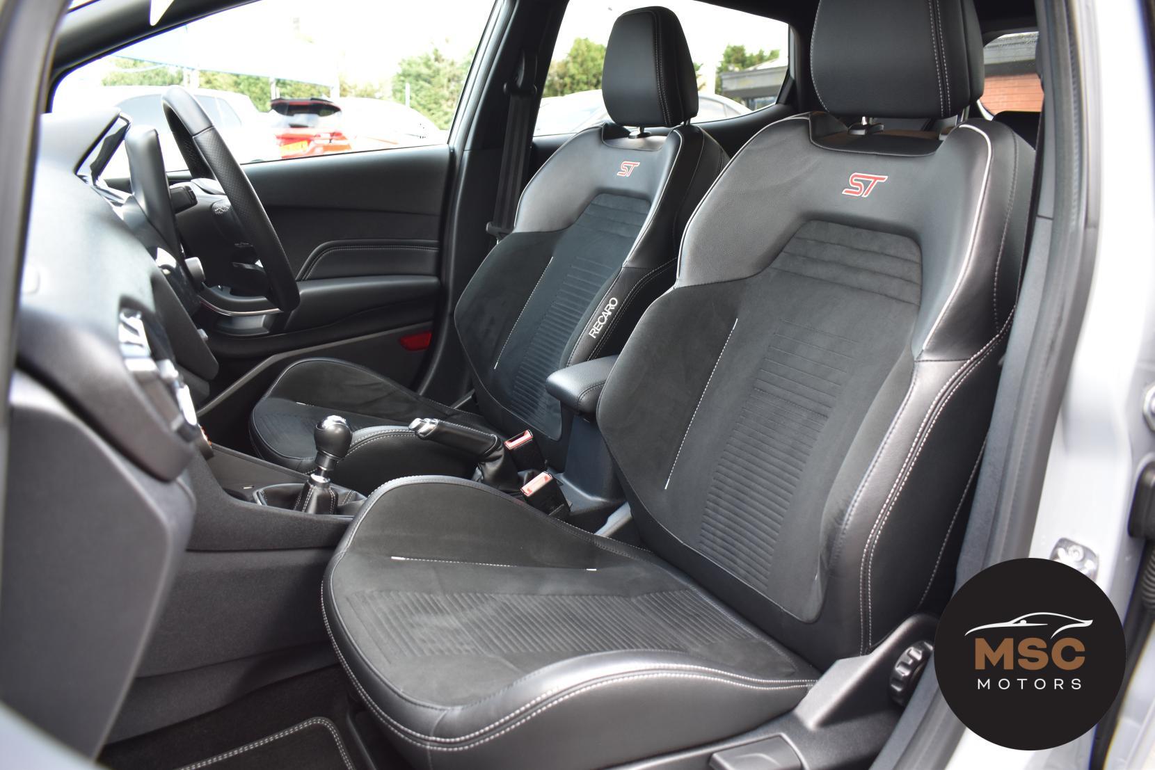 Ford Fiesta view 37