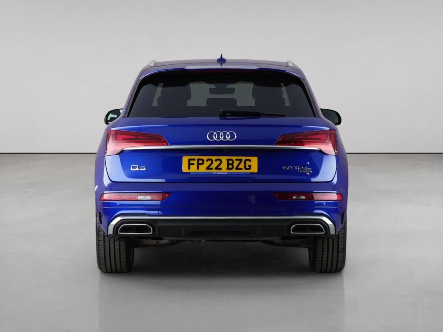 Audi Q5 view 6