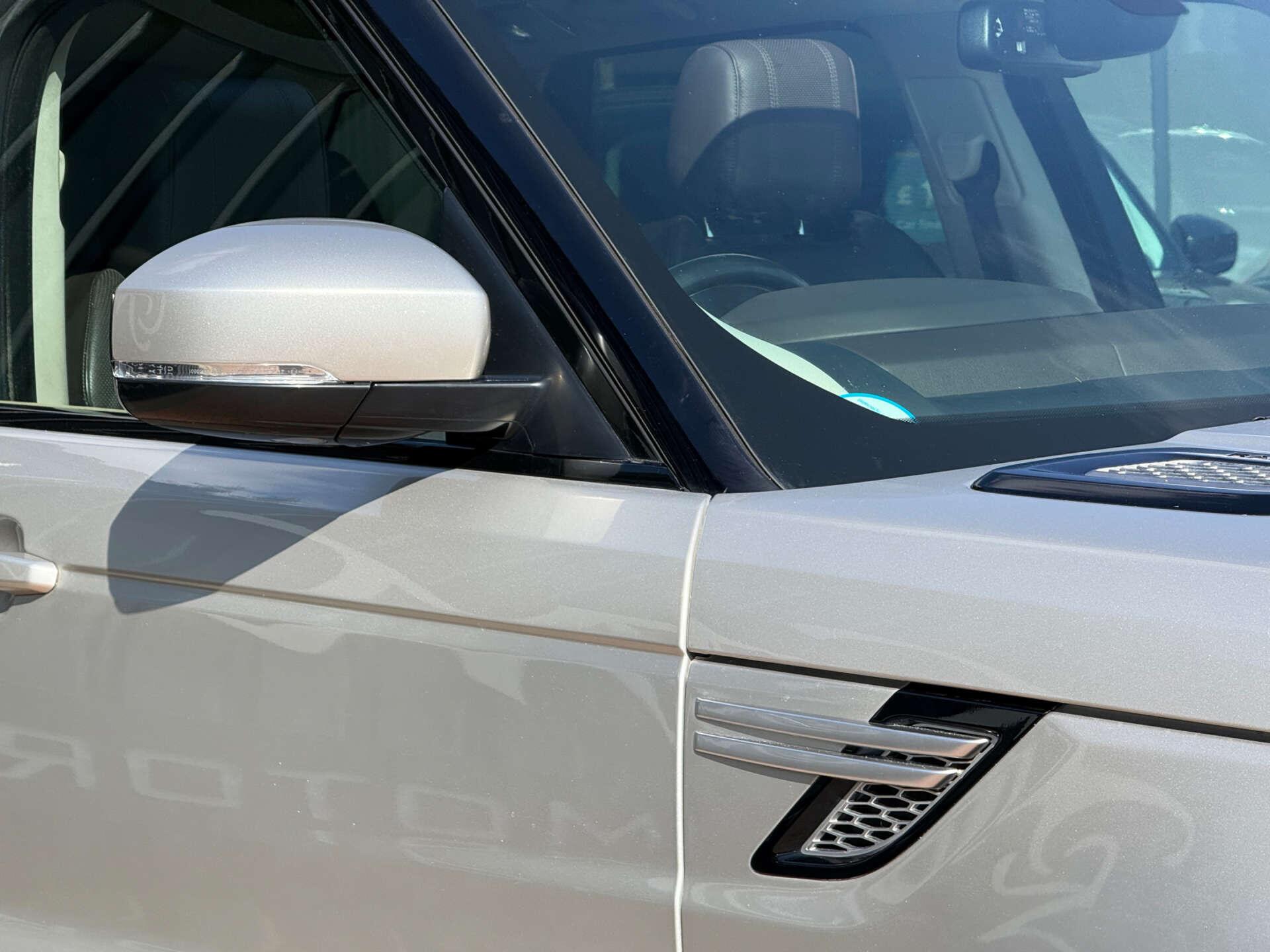 Land Rover Range Rover Sport view 16