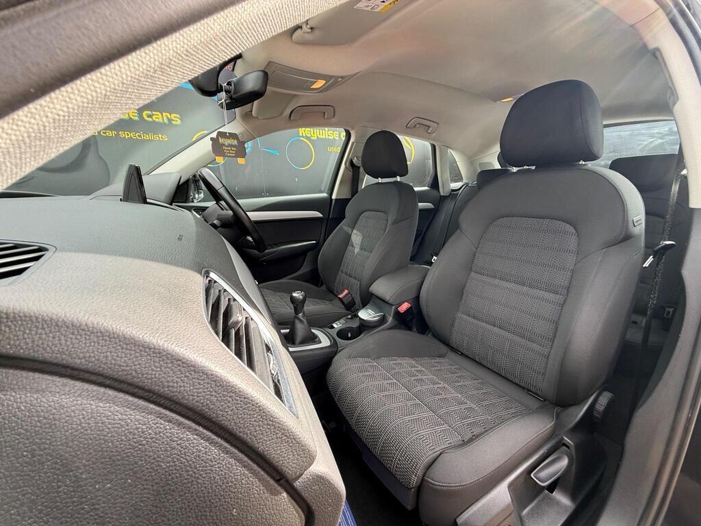 Audi Q3 view 15