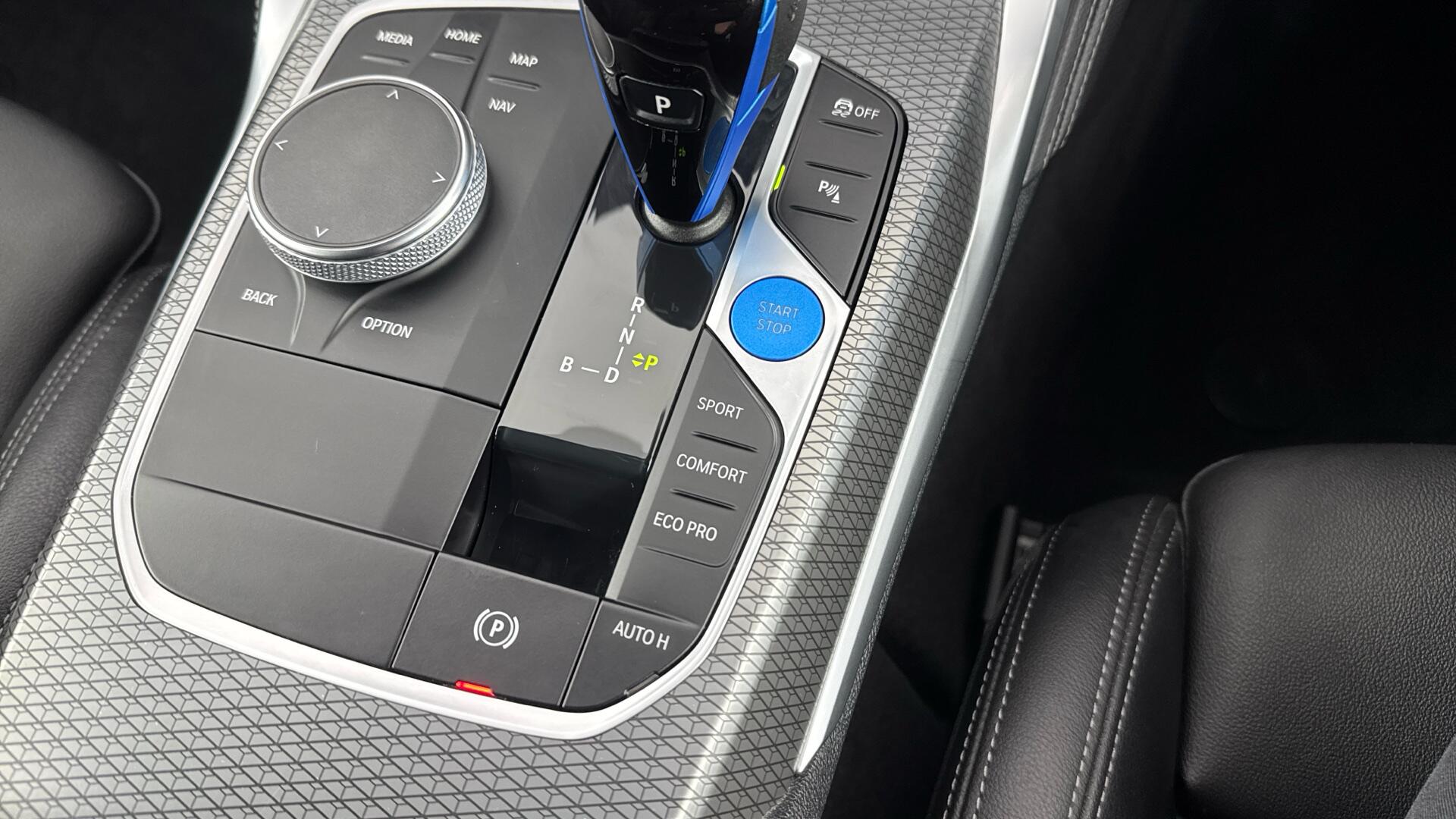 BMW I4 view 42
