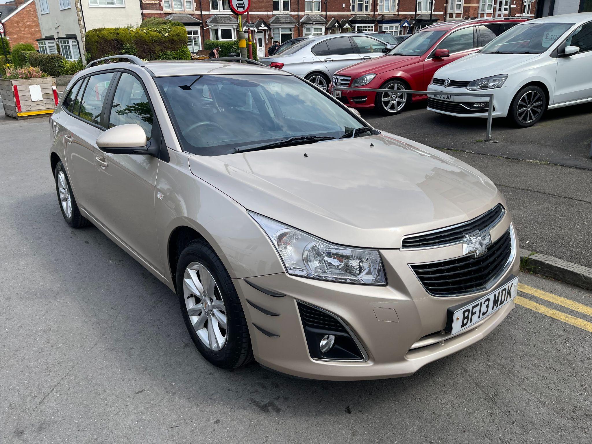 Chevrolet Cruze view 8