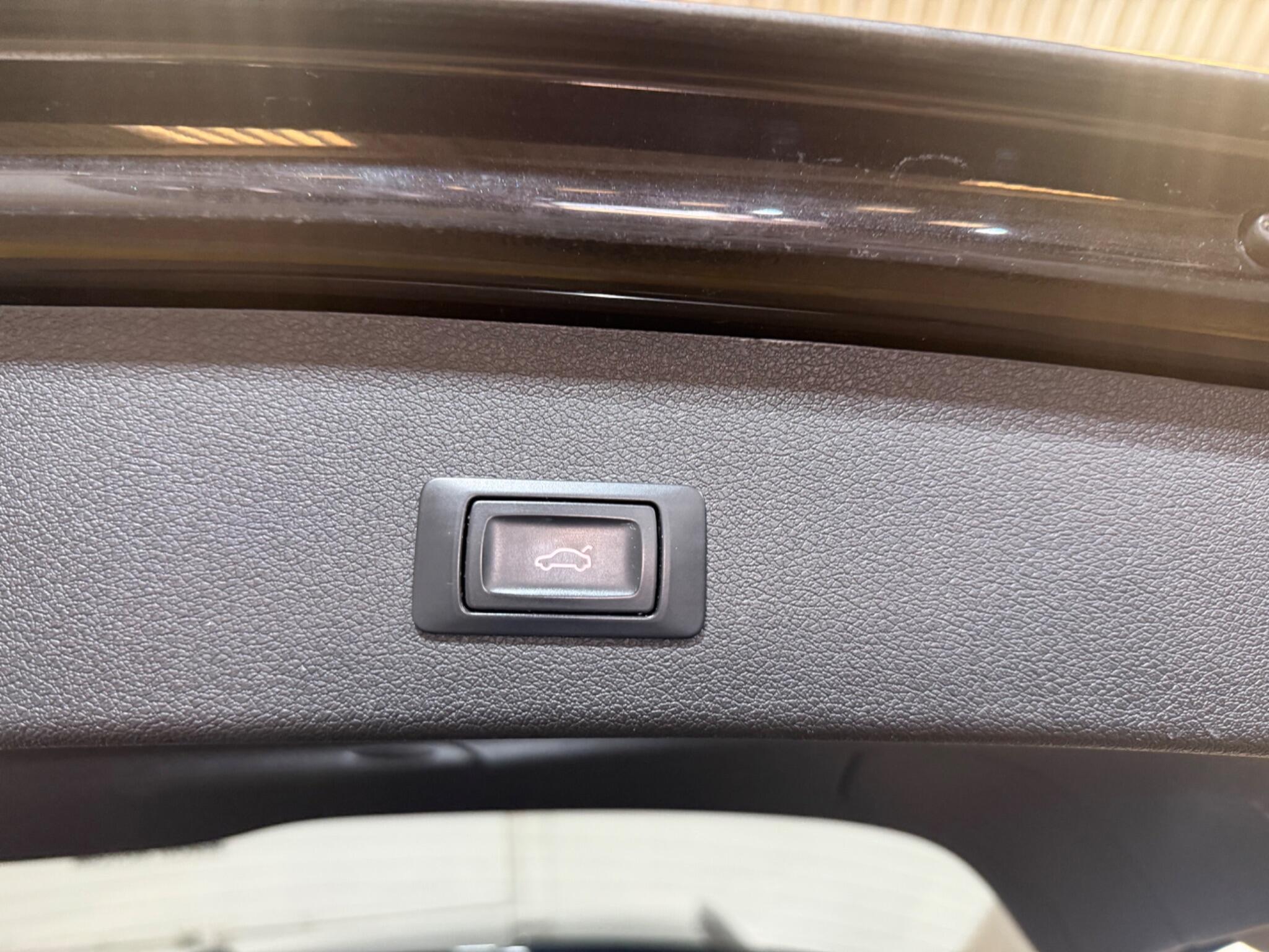 Audi SQ5 view 69