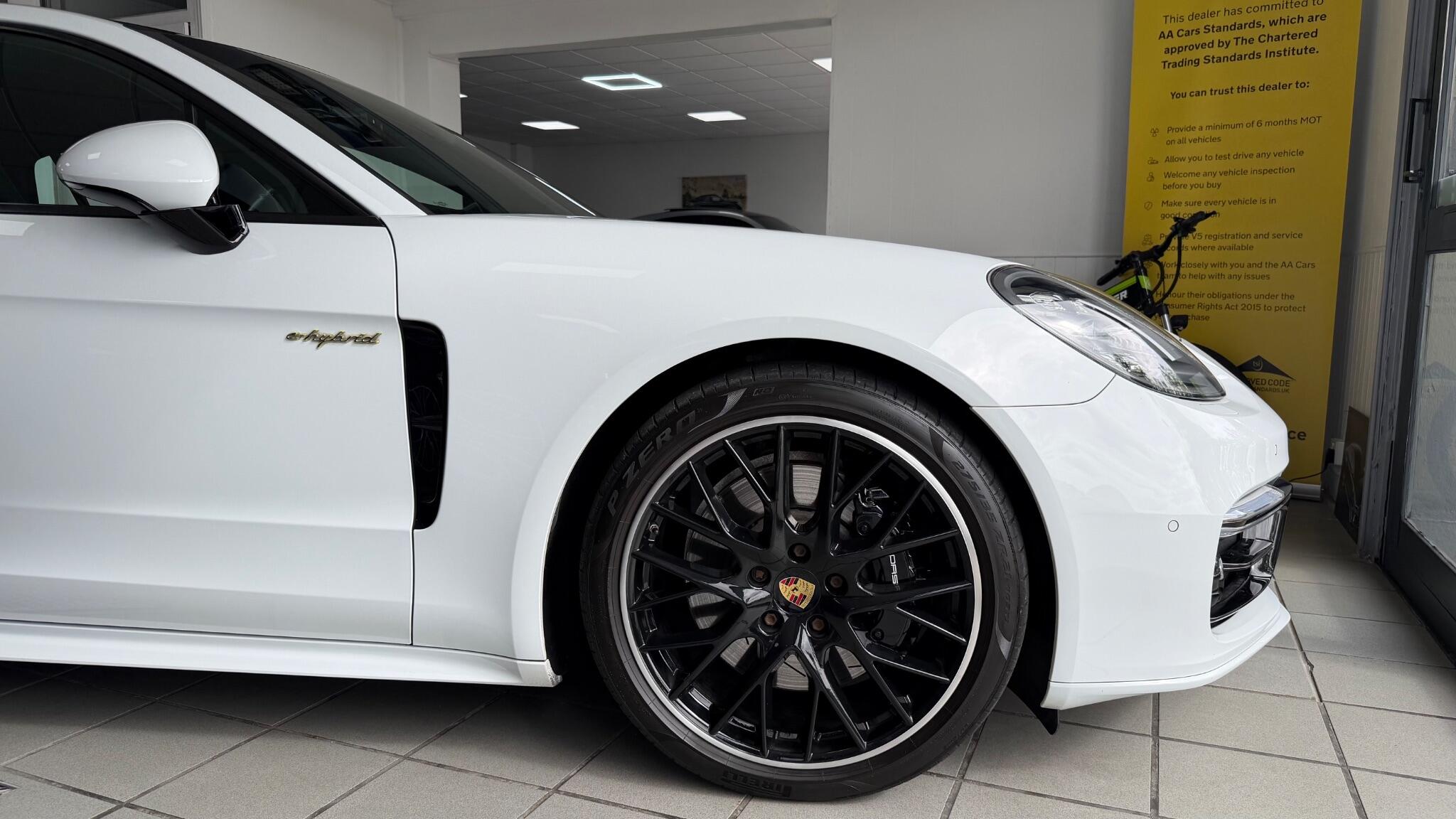 Porsche Panamera view 38