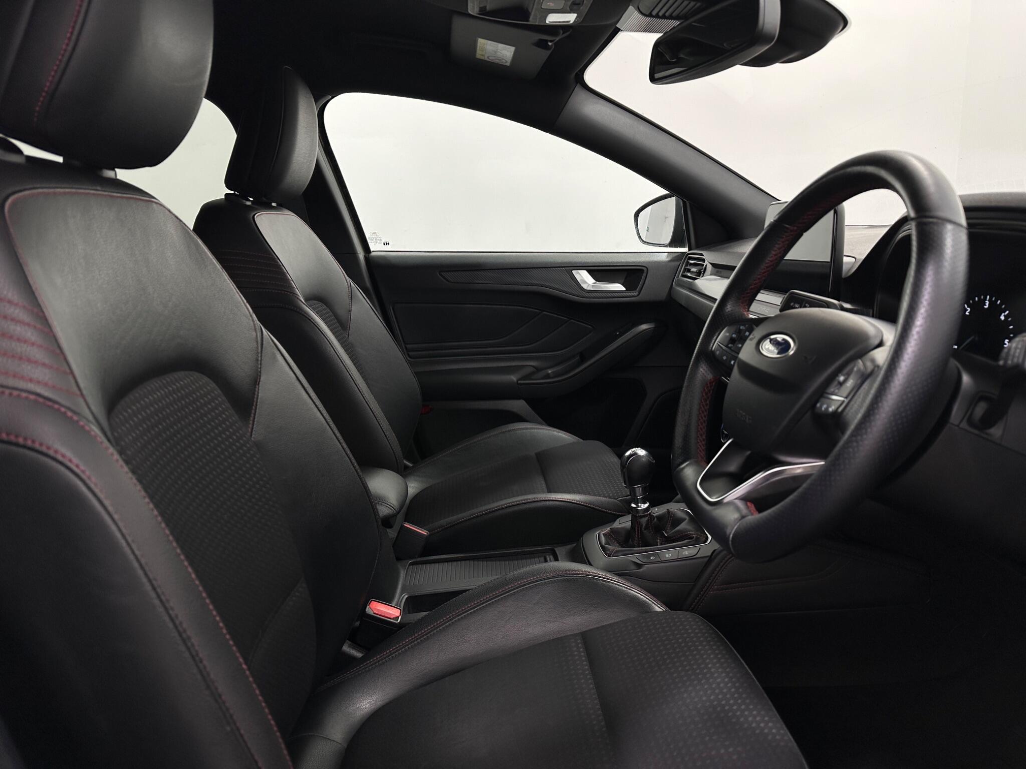 Ford Focus view 30