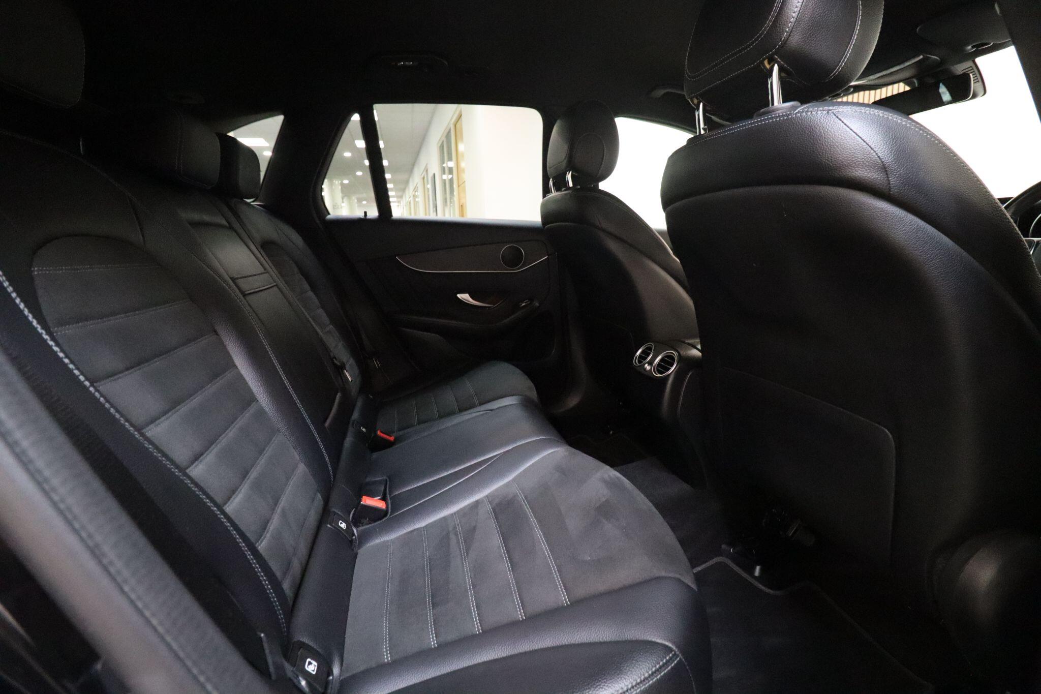 Mercedes-Benz GLC view 13
