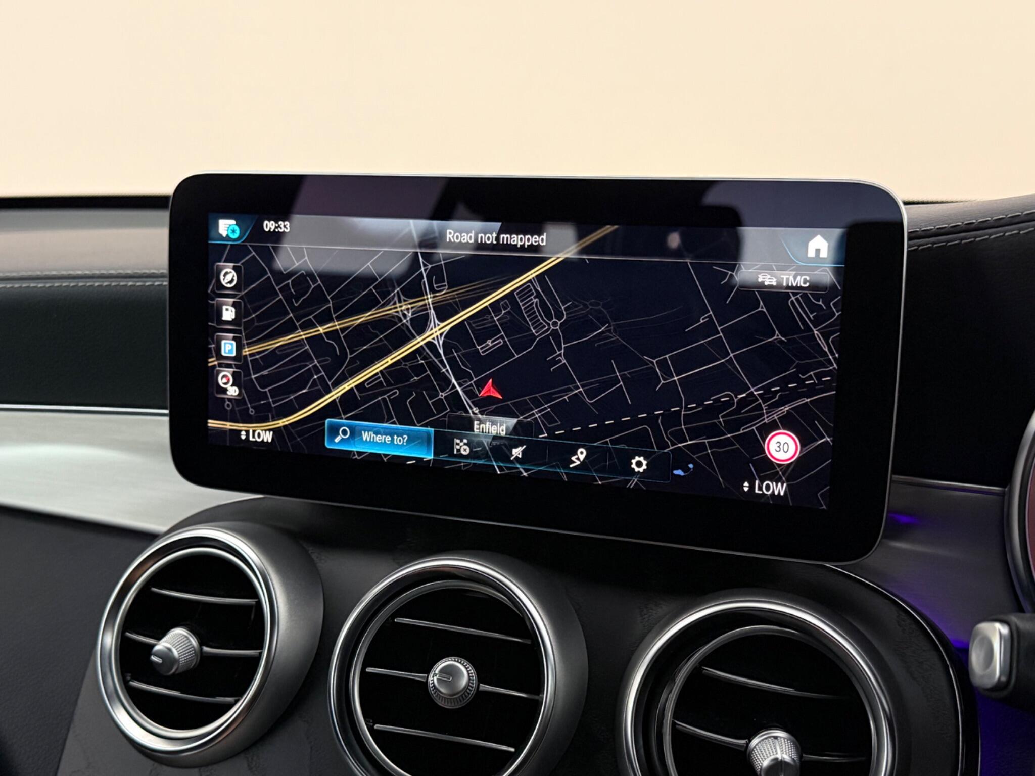 Mercedes-Benz GLC view 28