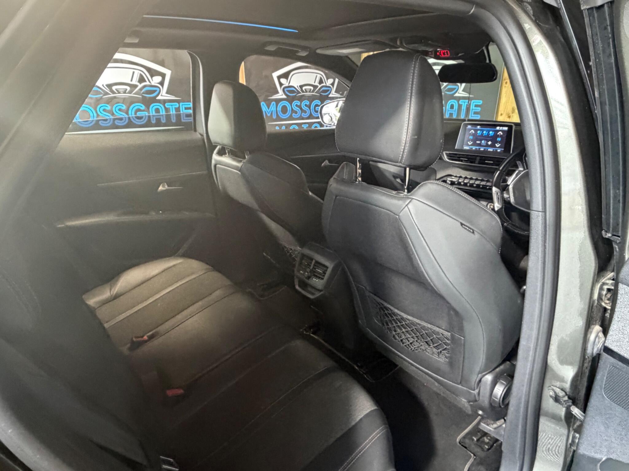 Peugeot 3008 view 22
