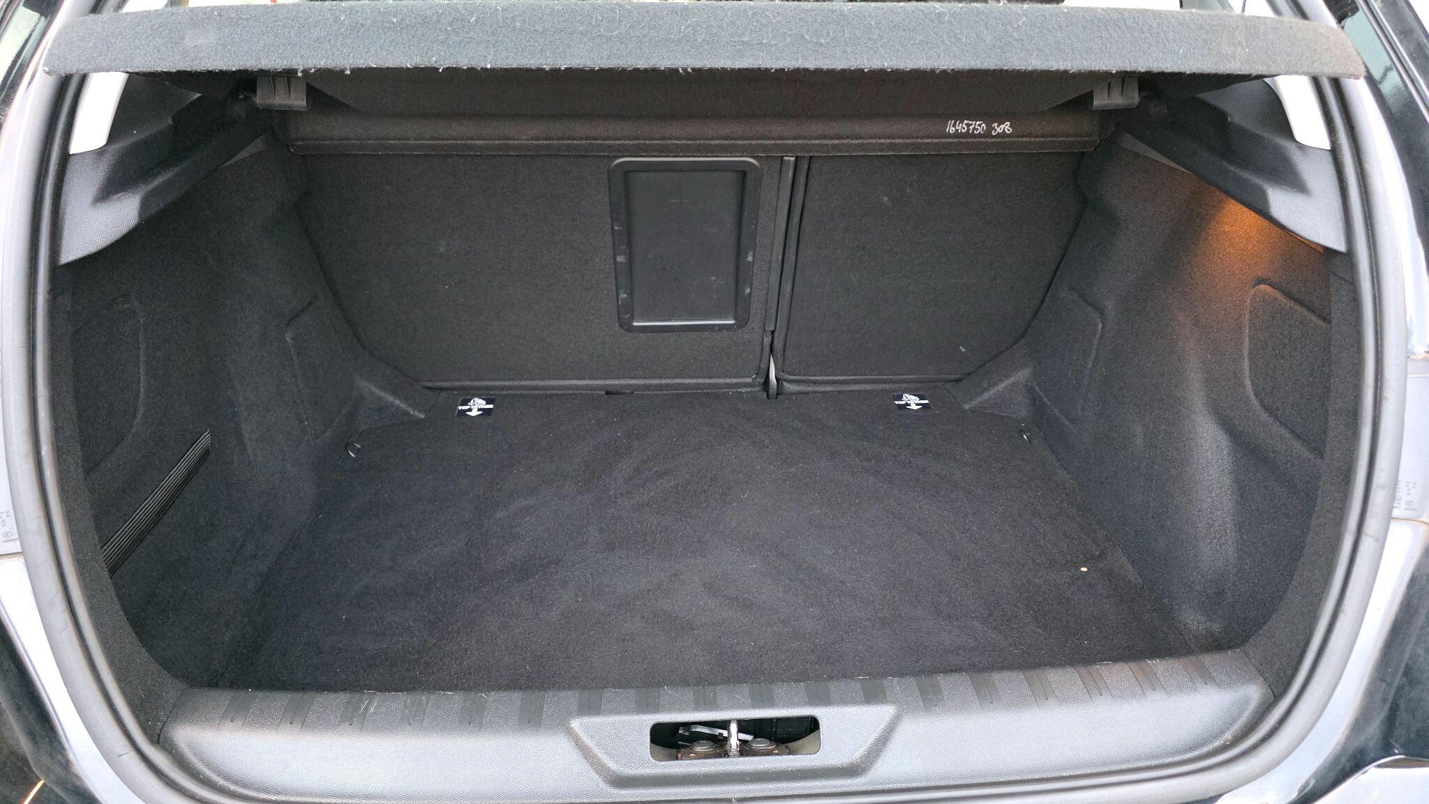 Peugeot 308 view 31