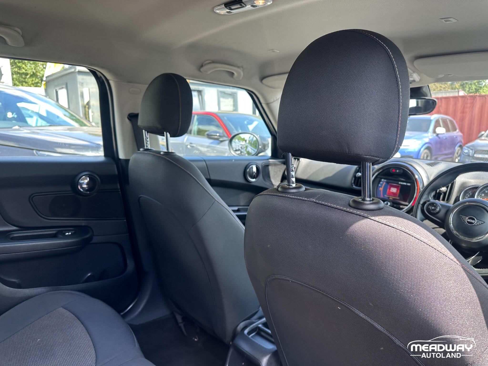 Mini Countryman view 23