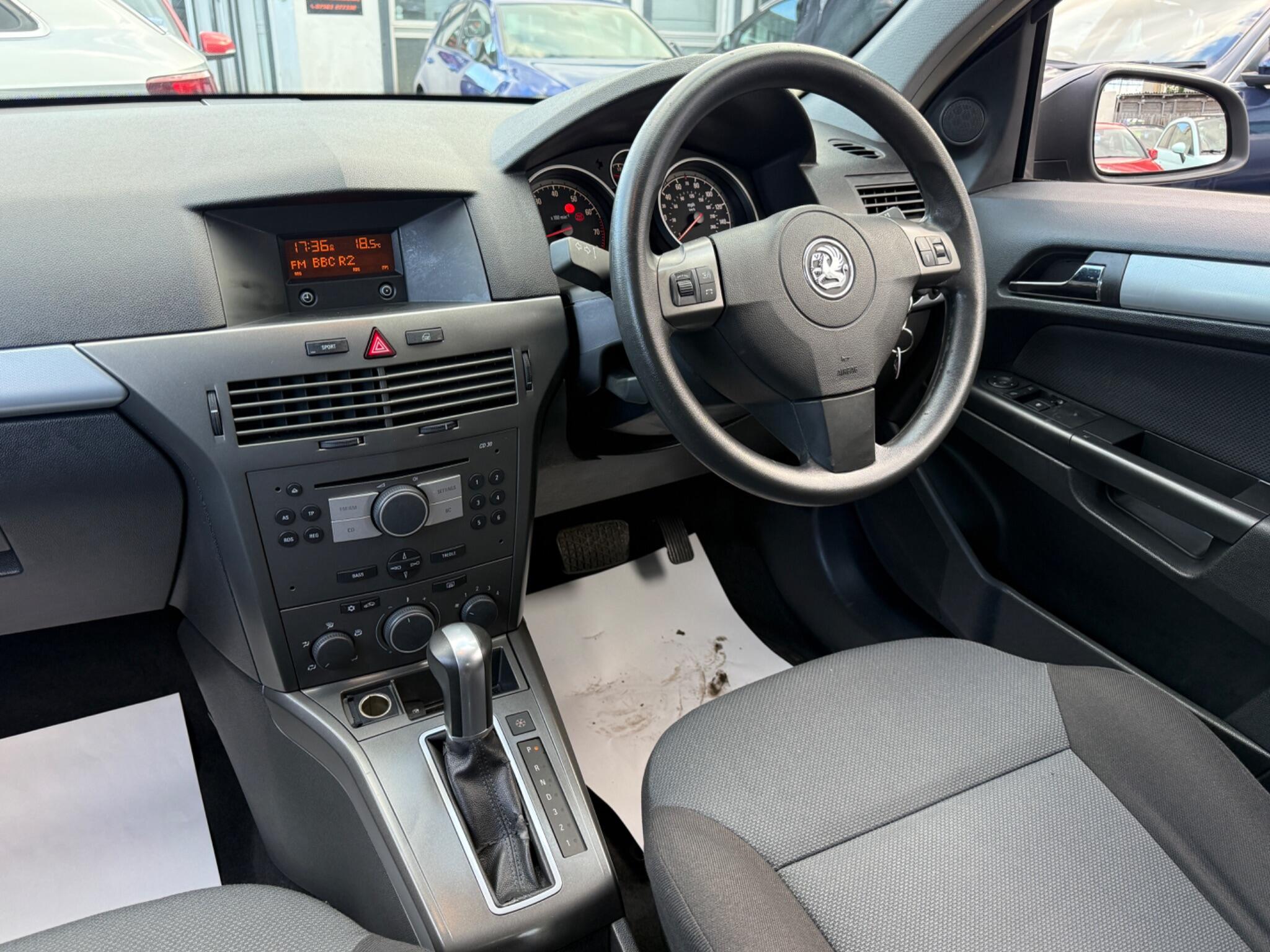 Vauxhall Astra - Image 55
