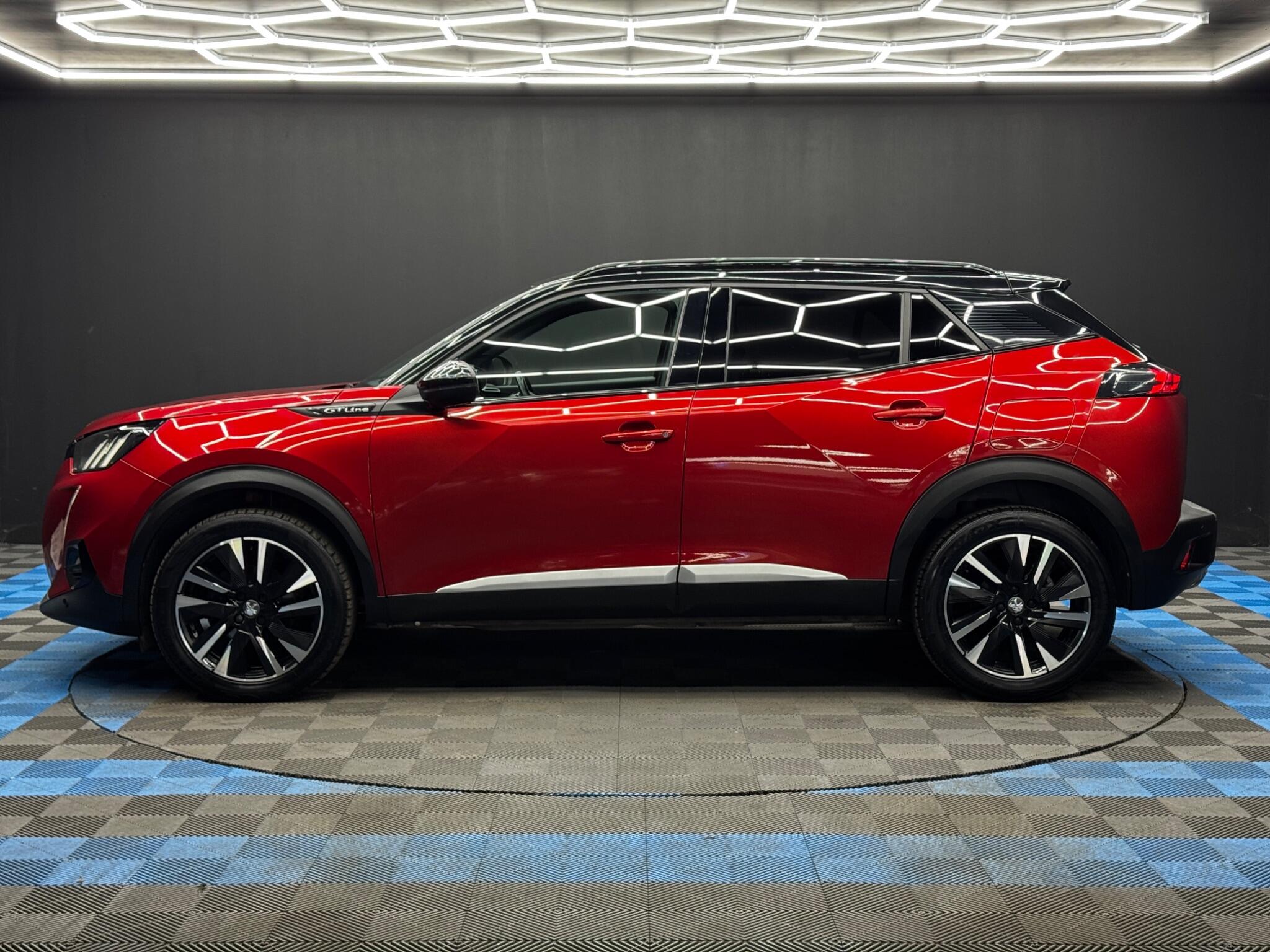 Peugeot 2008 view 8