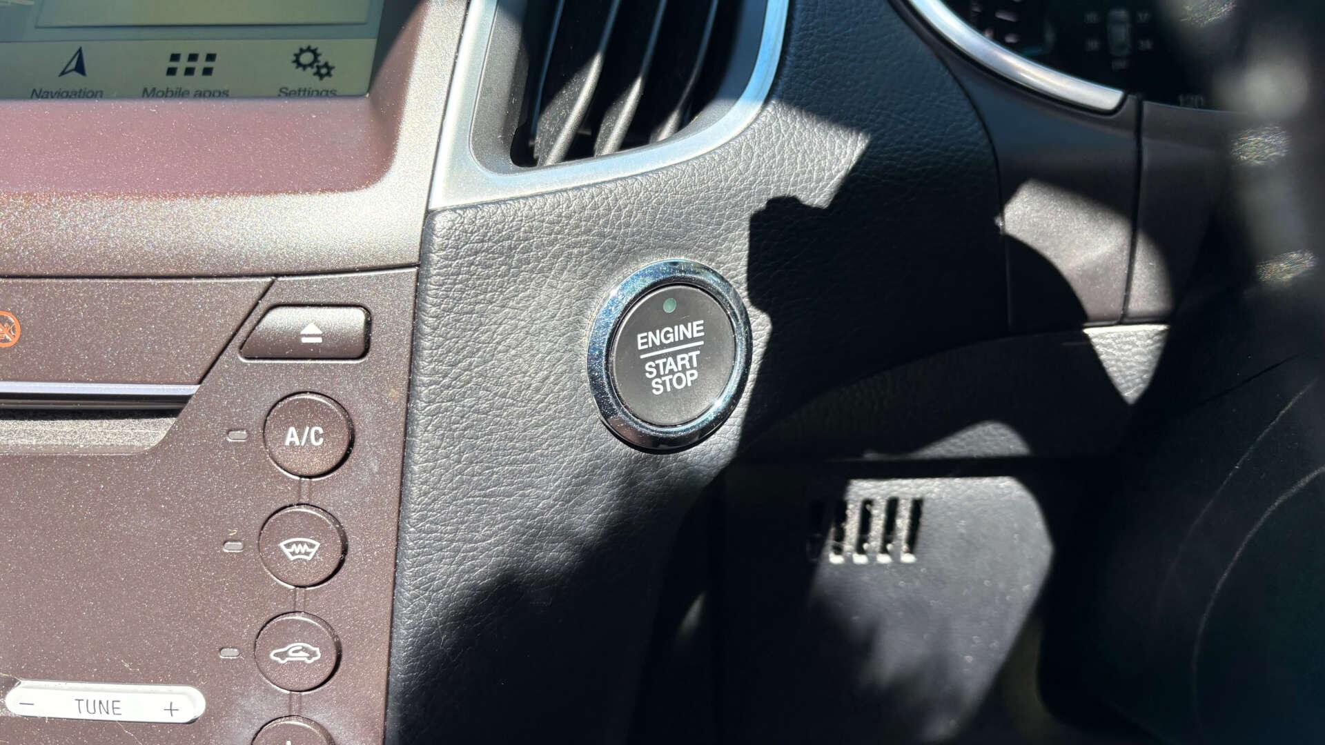Ford Edge view 20
