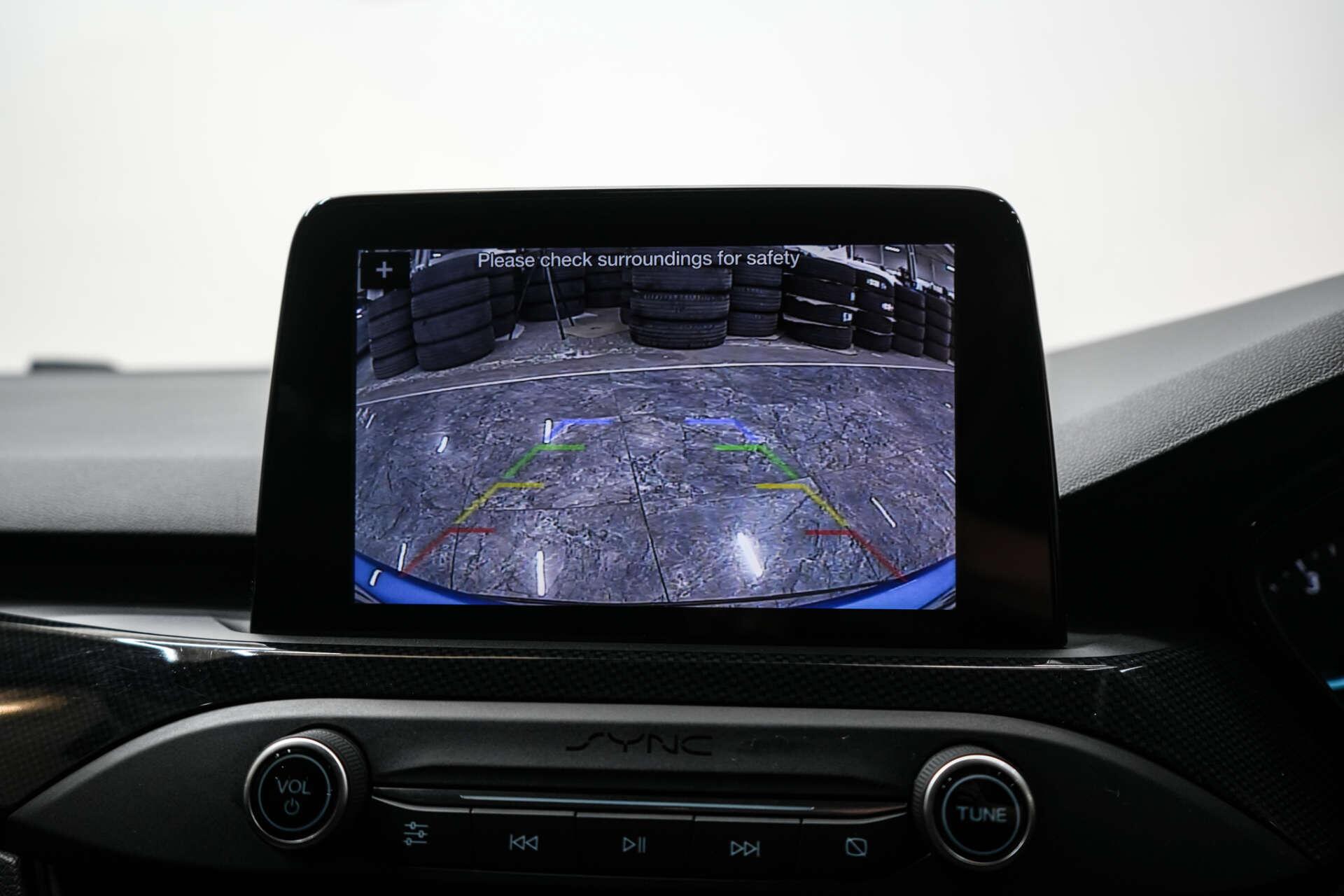Ford Focus view 32
