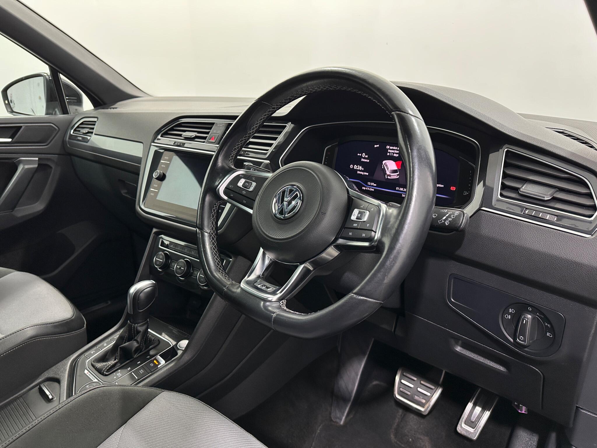 Volkswagen Tiguan view 11