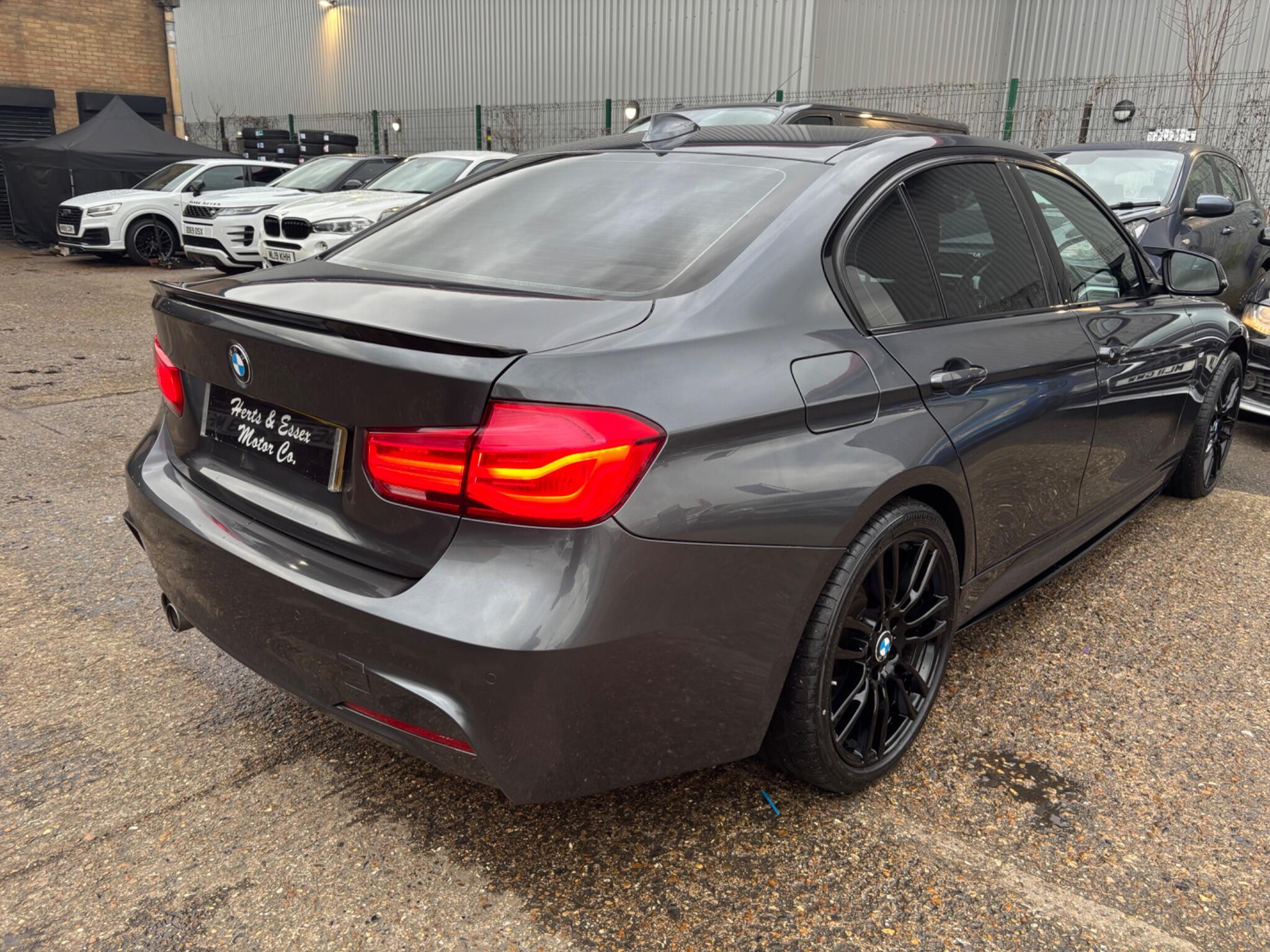 BMW 3 Series view 13