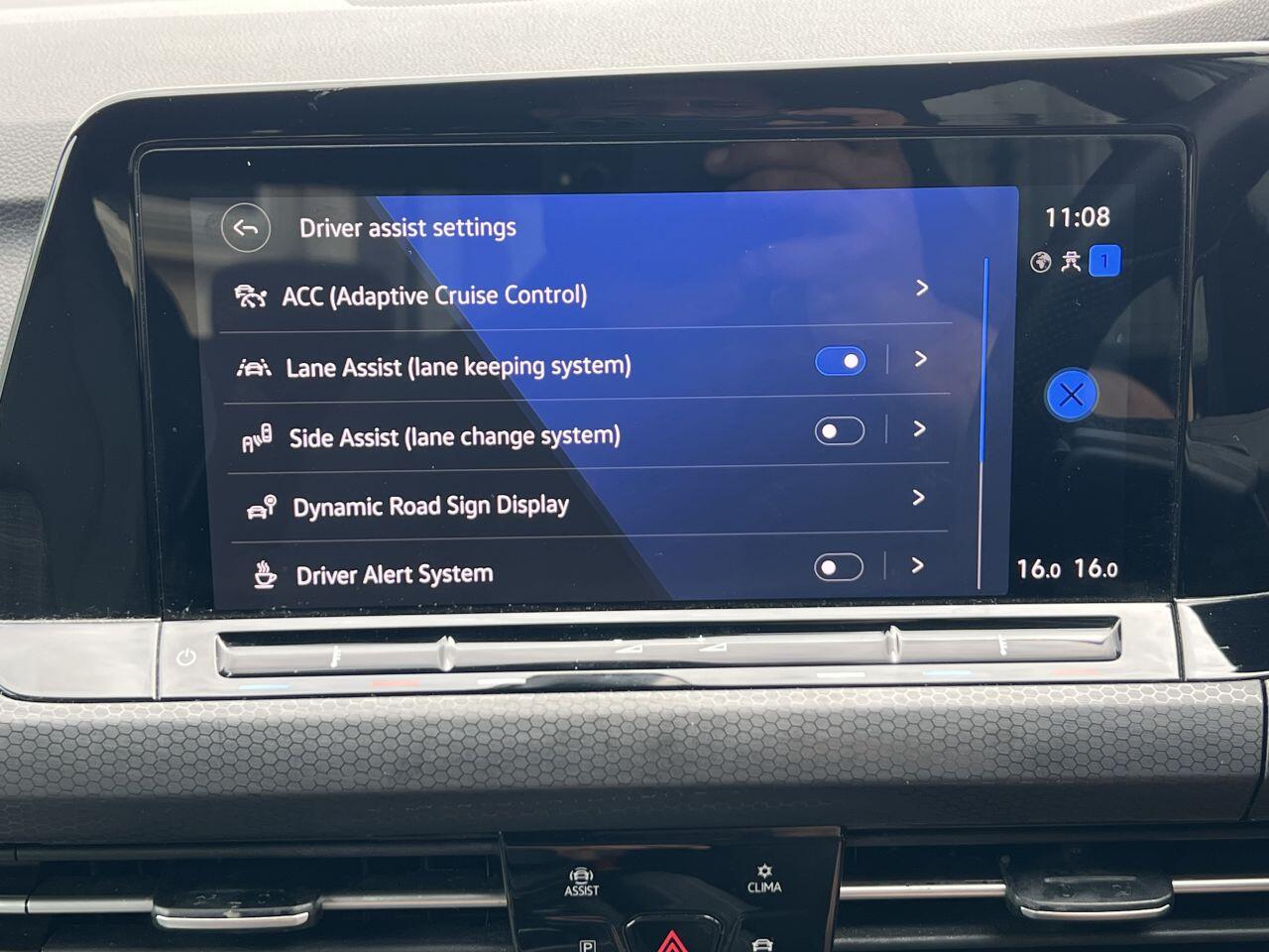 Volkswagen Golf view 43