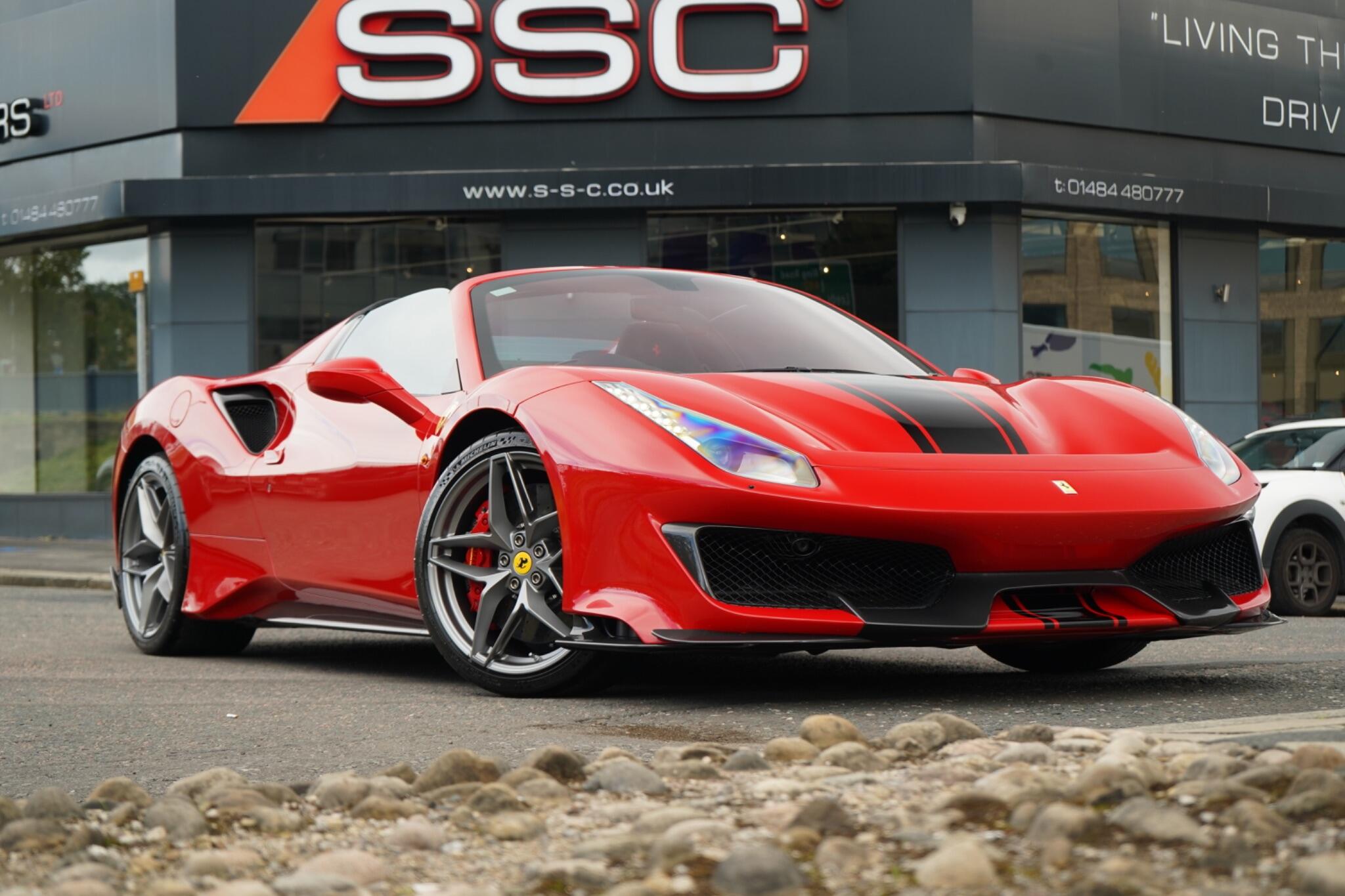 Ferrari 488 Pista view 35