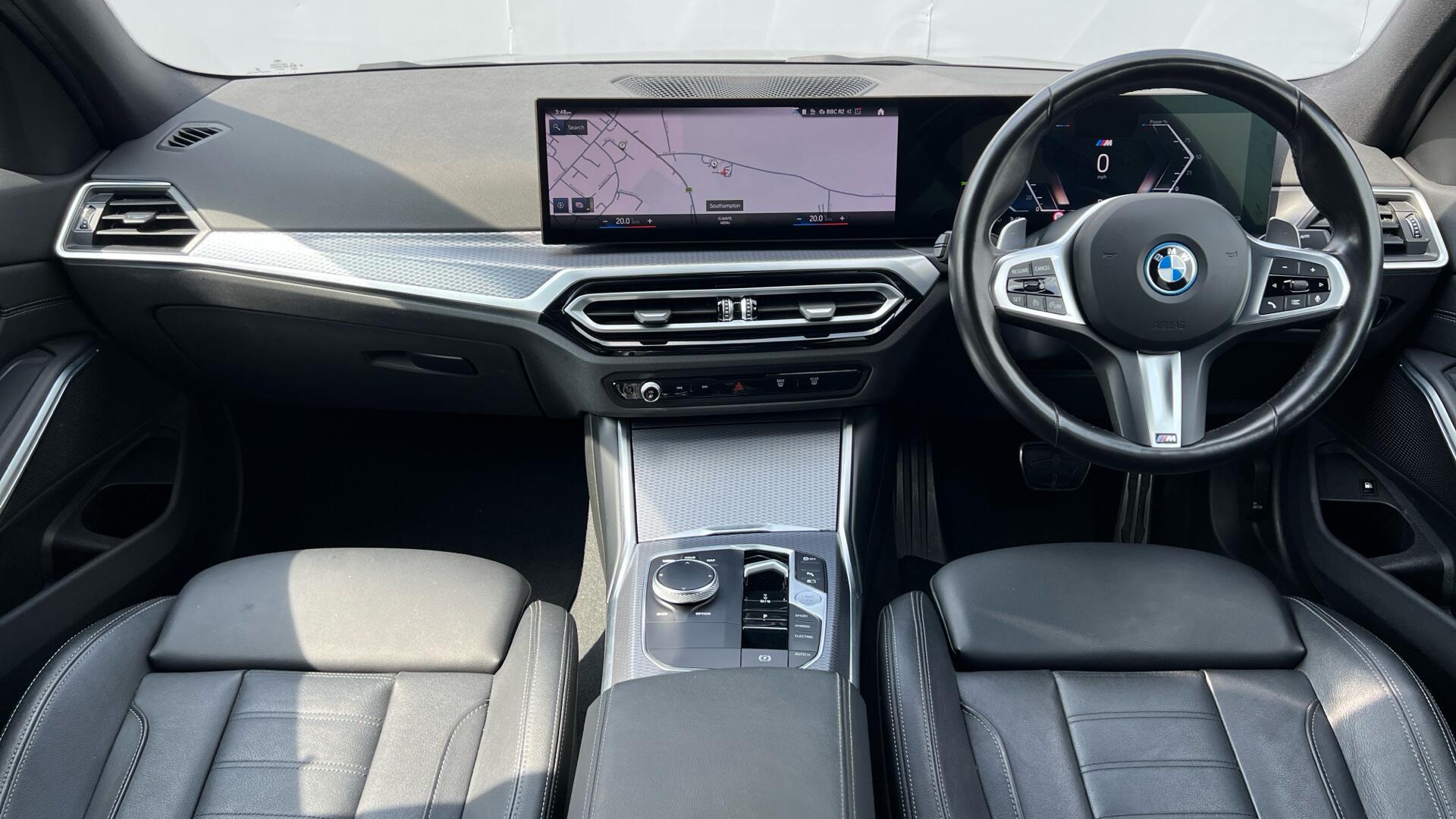 BMW 3 Series view 4