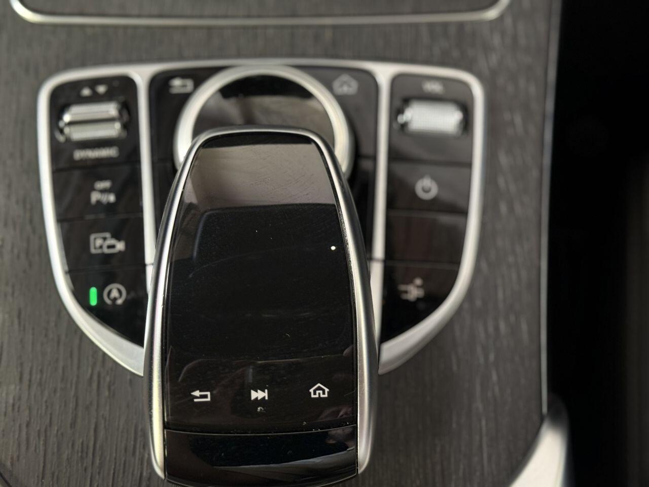 Mercedes-Benz C Class view 55
