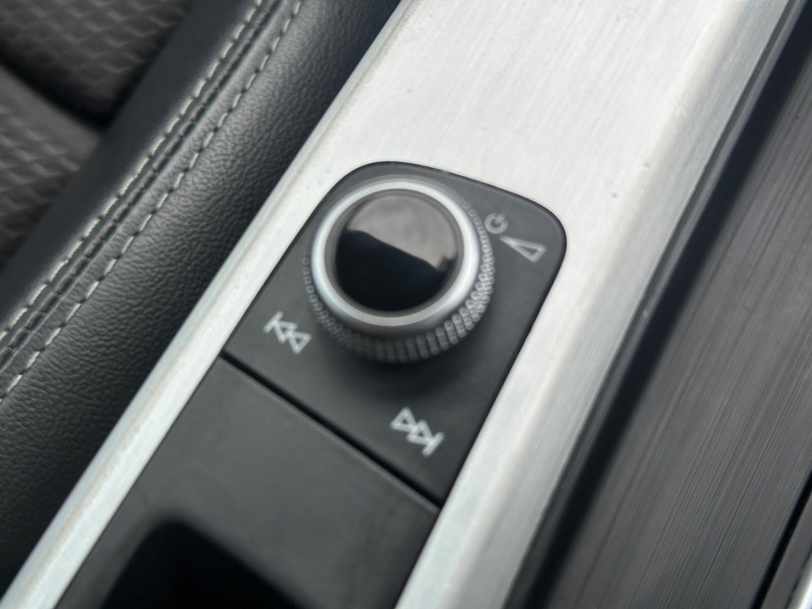 Audi A4 view 21