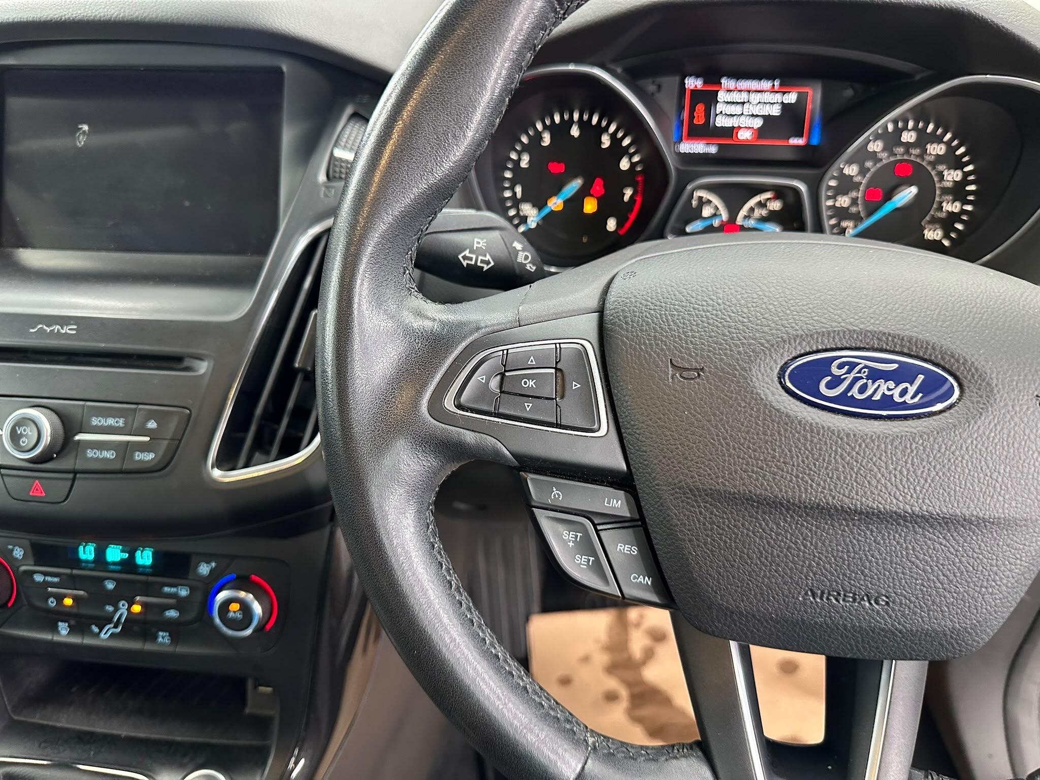 Ford Focus view 30