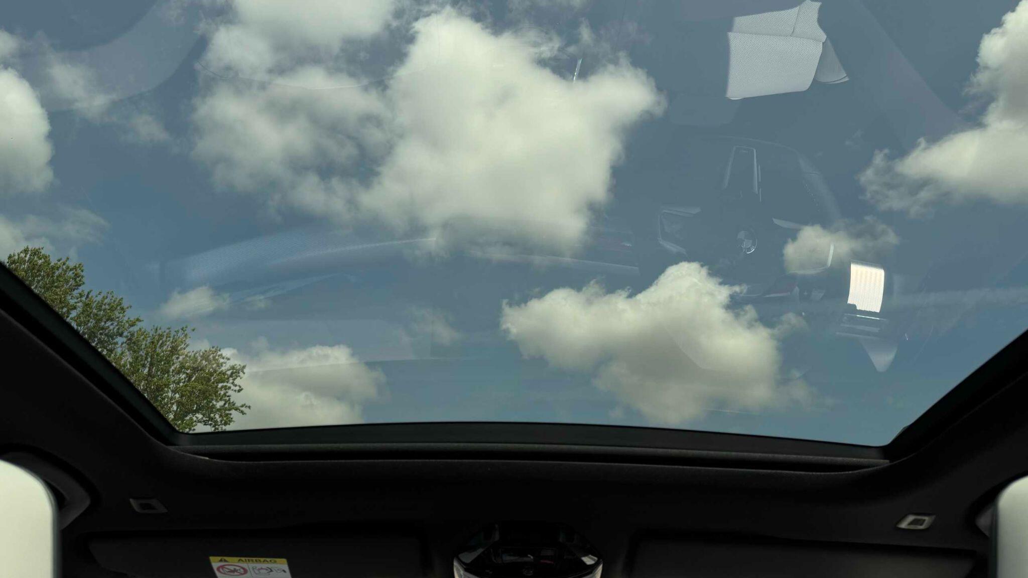 BMW M5 view 13