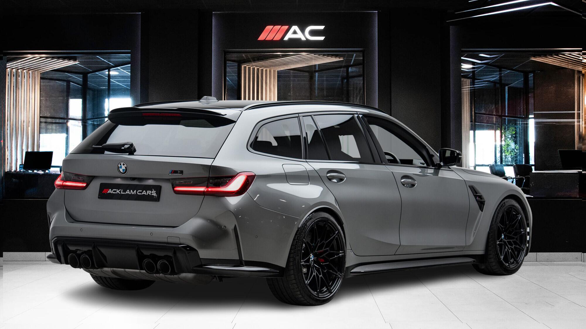 BMW M3 view 4