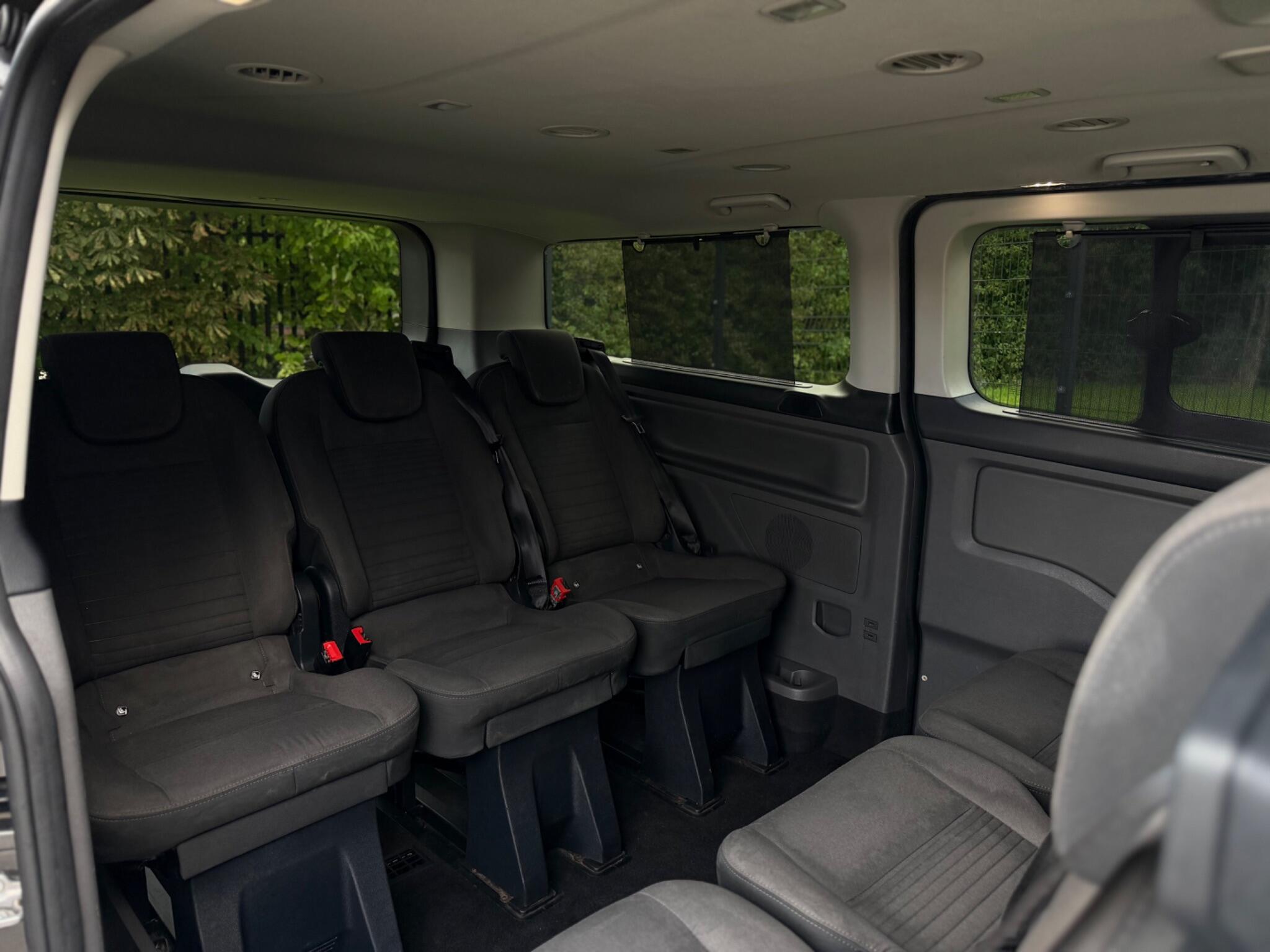 Ford Tourneo Custom view 32