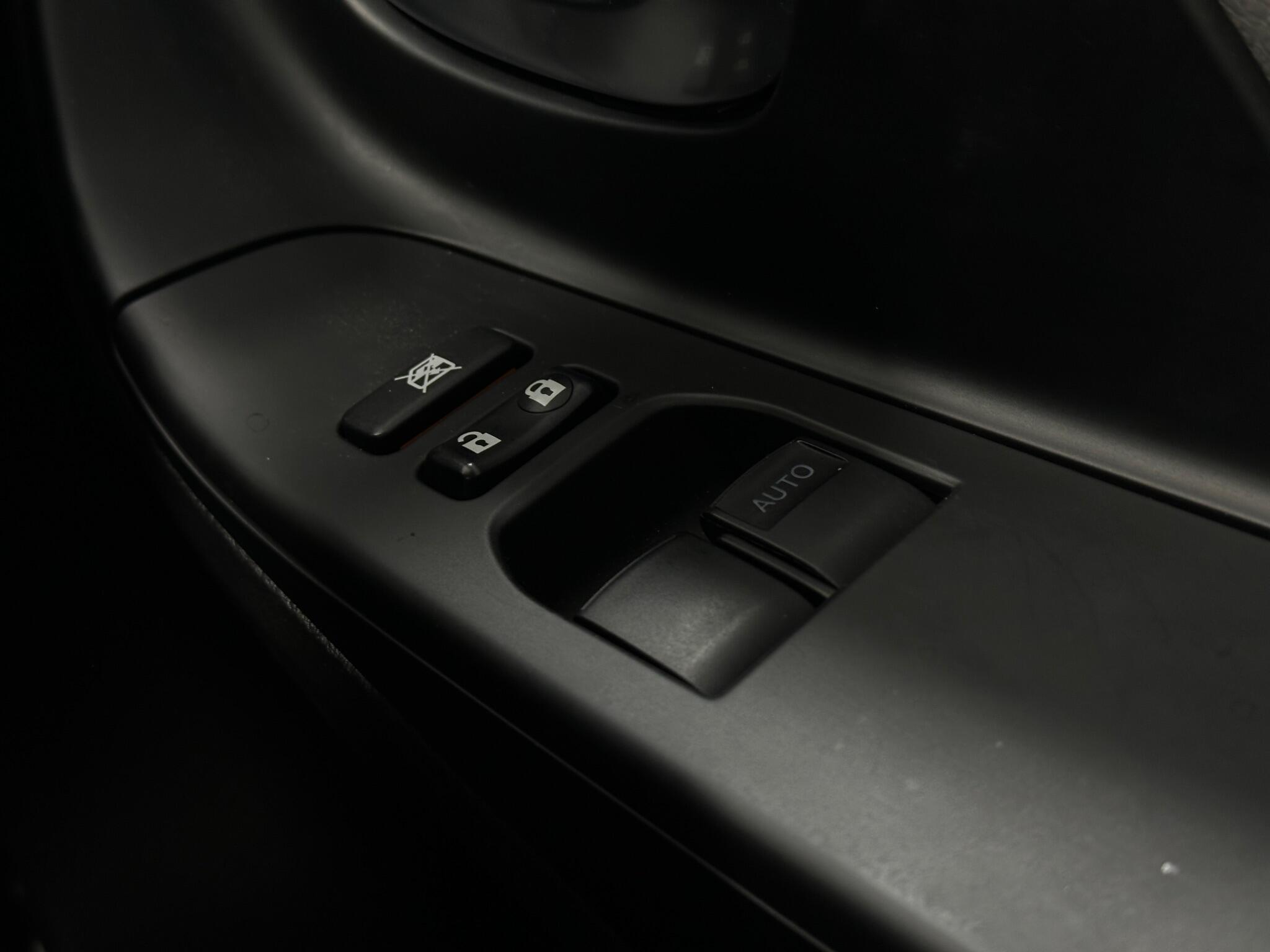 Toyota Yaris view 18