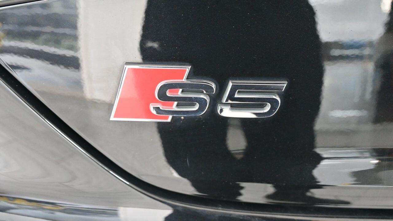 Audi S5 view 45