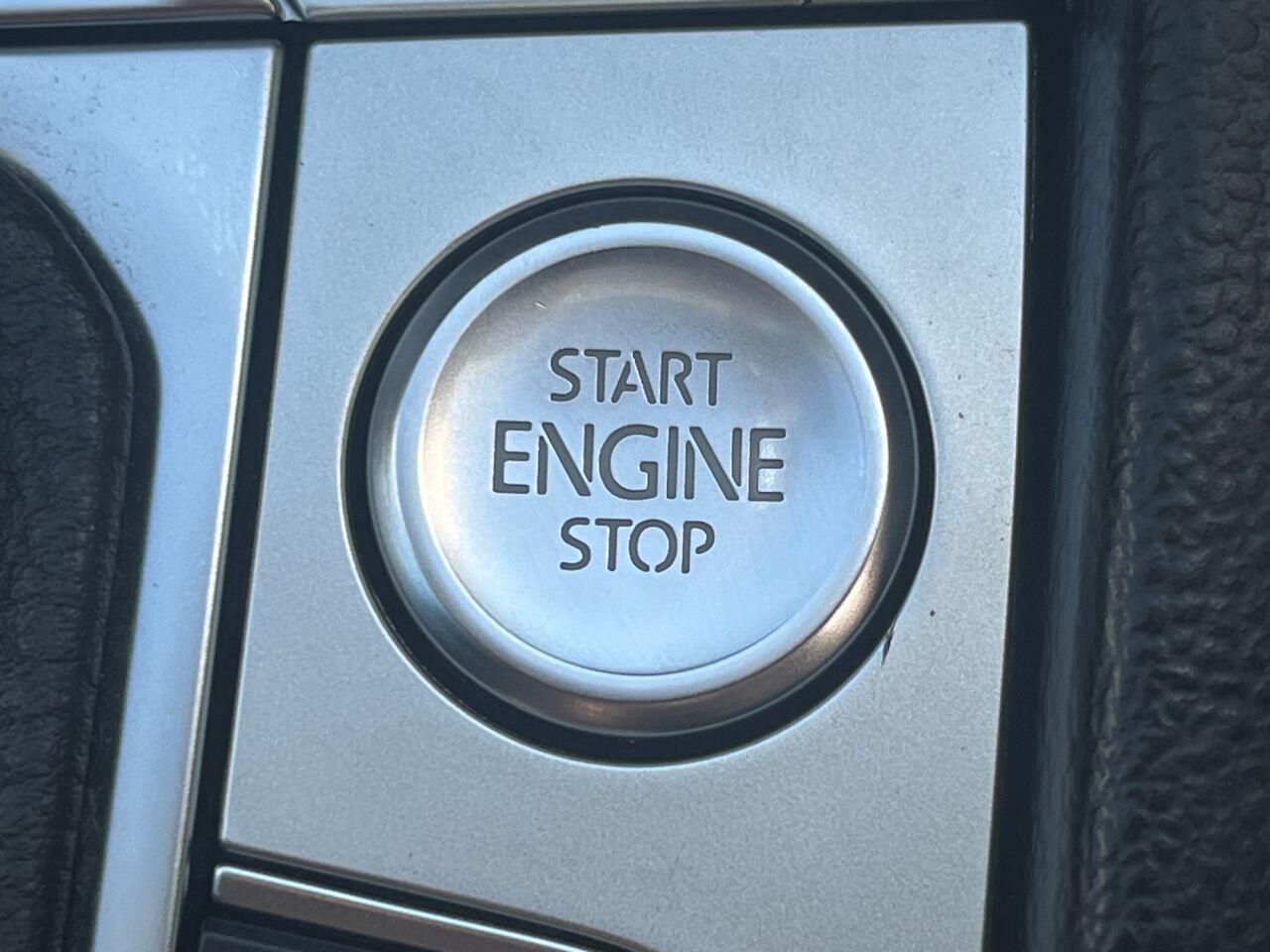 Volkswagen Passat view 20