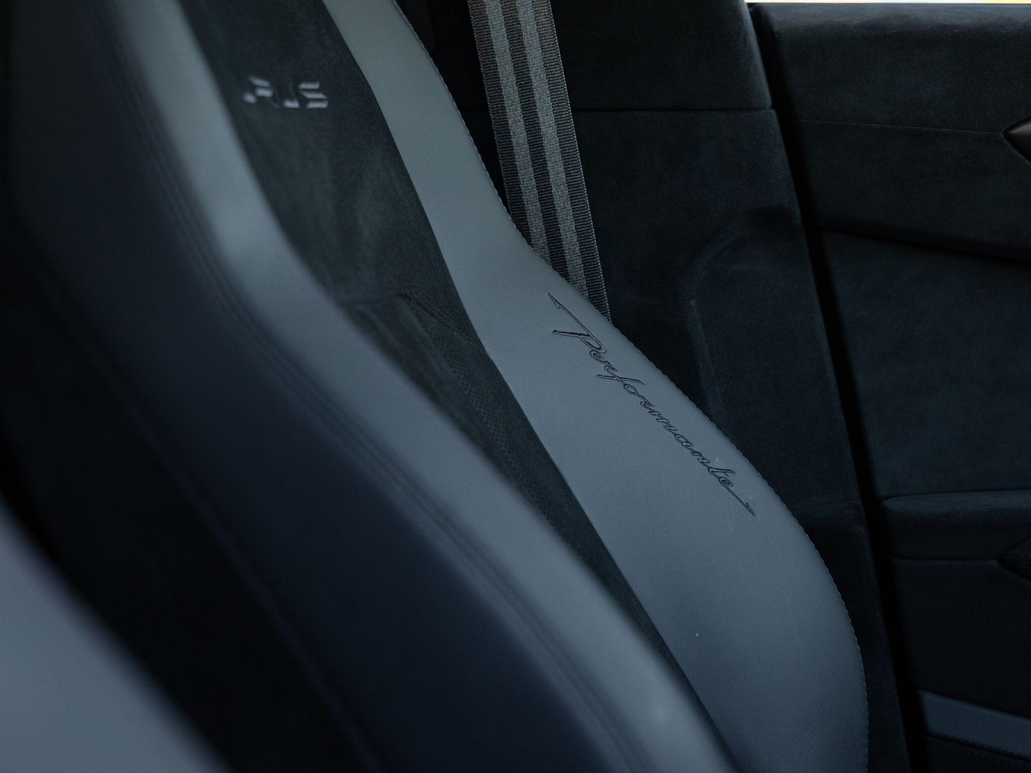 Lamborghini Urus view 29