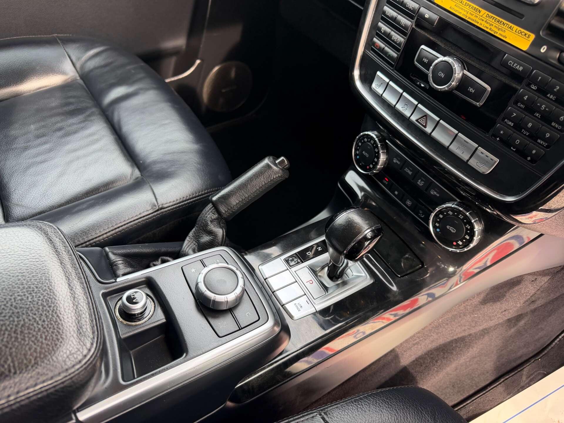Mercedes-Benz G-Class view 23