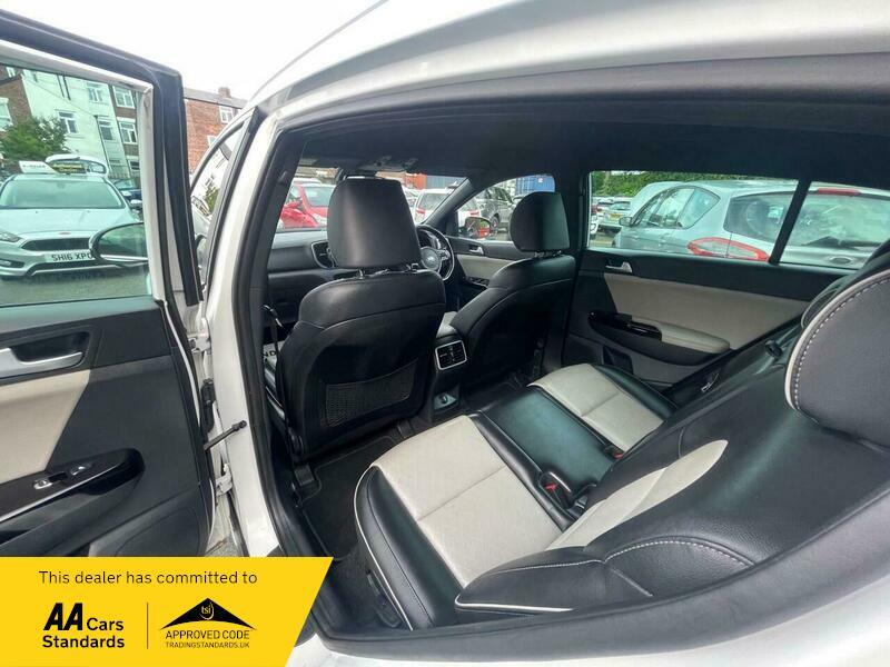 2018 Kia Sportage 1.6 T-GDi GT-Line Euro 6 5dr • 90,401 miles image 36