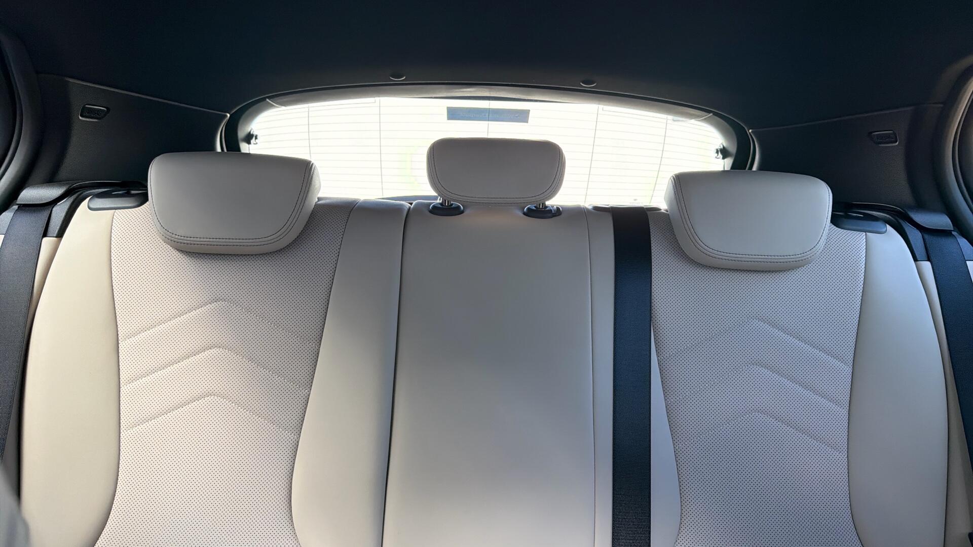 BMW 1 Series view 64