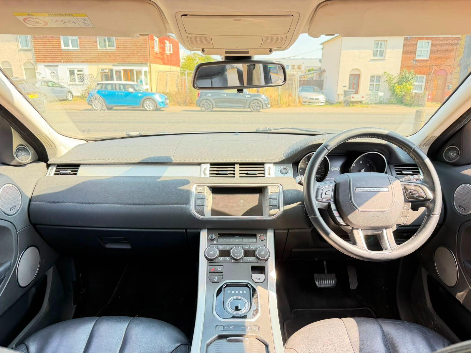 Land Rover Range Rover Evoque view 9
