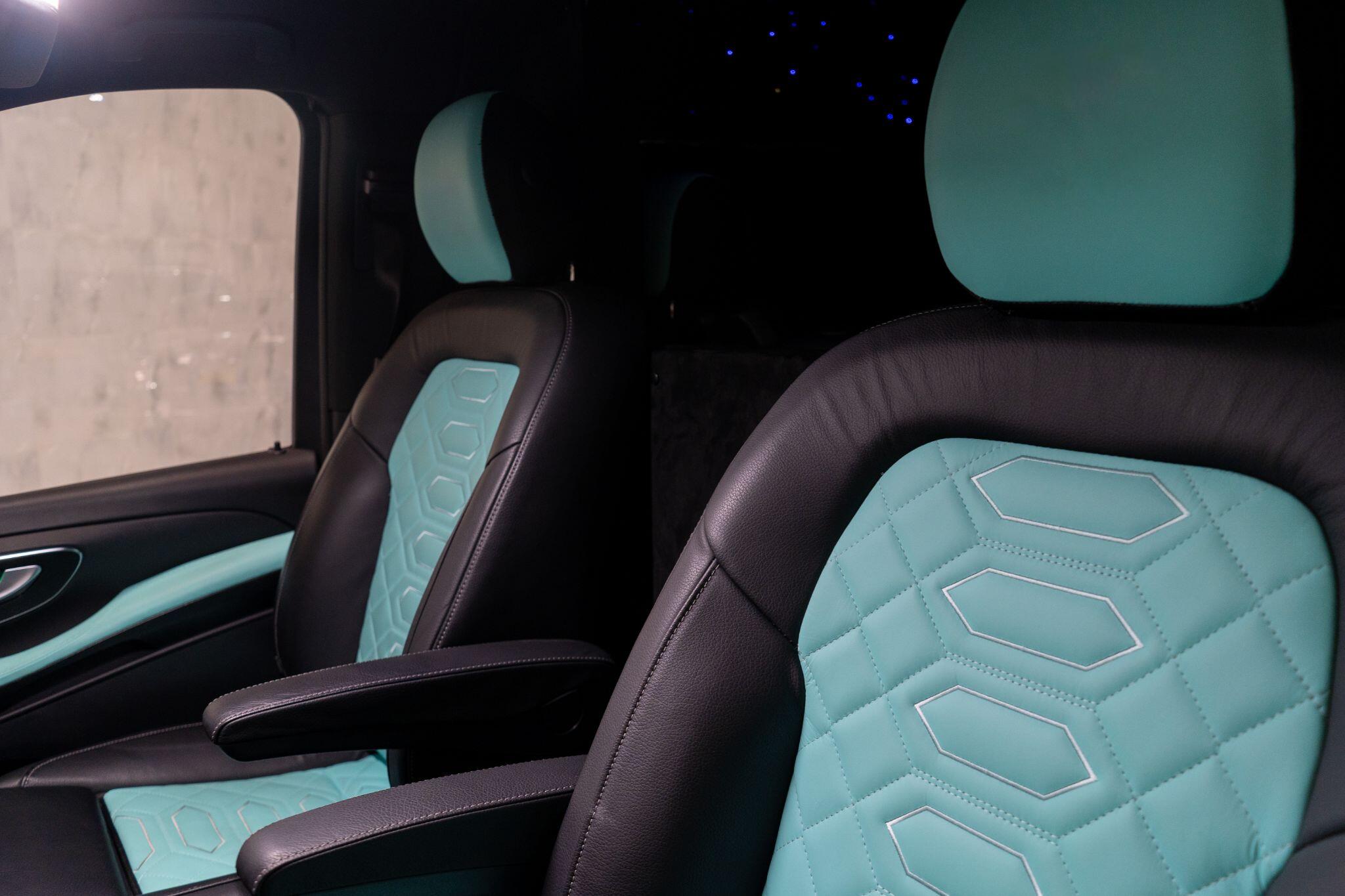 Mercedes-Benz V-Class view 16