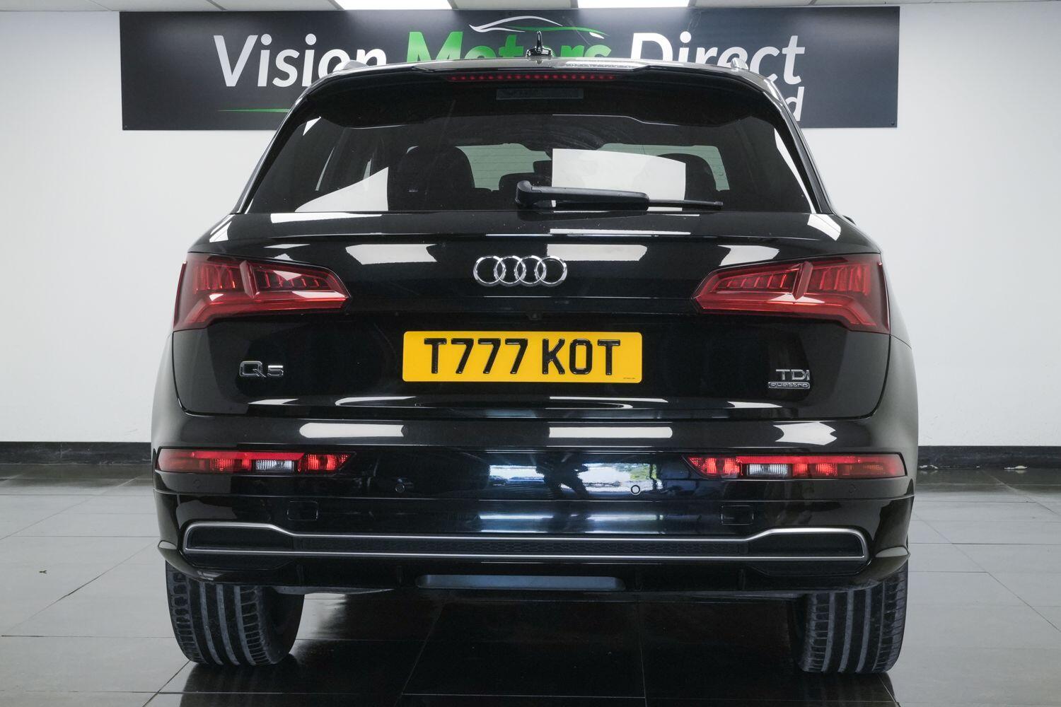 Audi Q5 view 2
