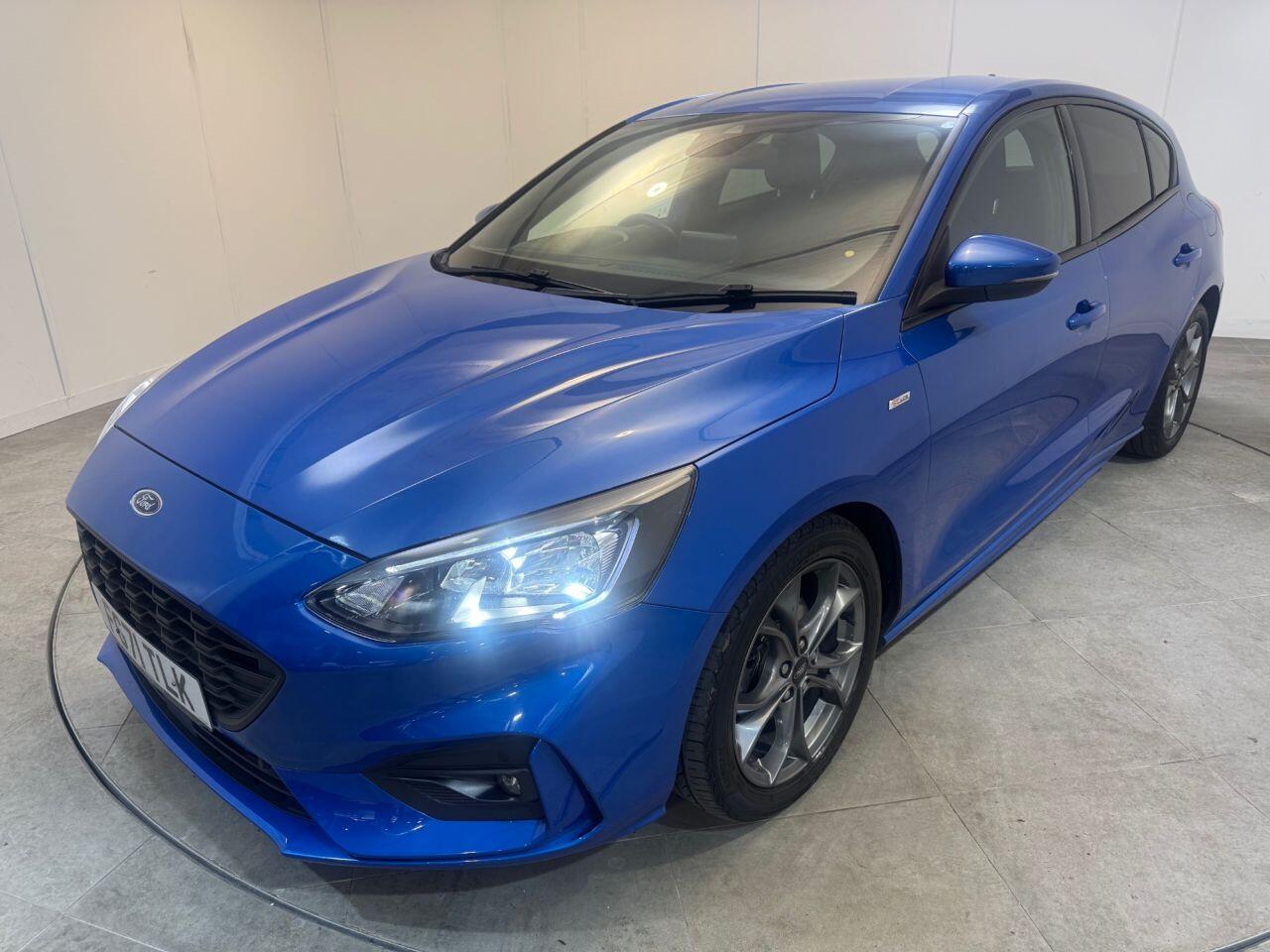 Ford Focus view 23