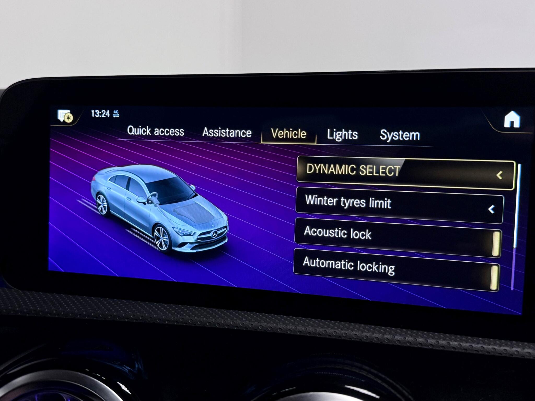 Mercedes-Benz Cla view 48